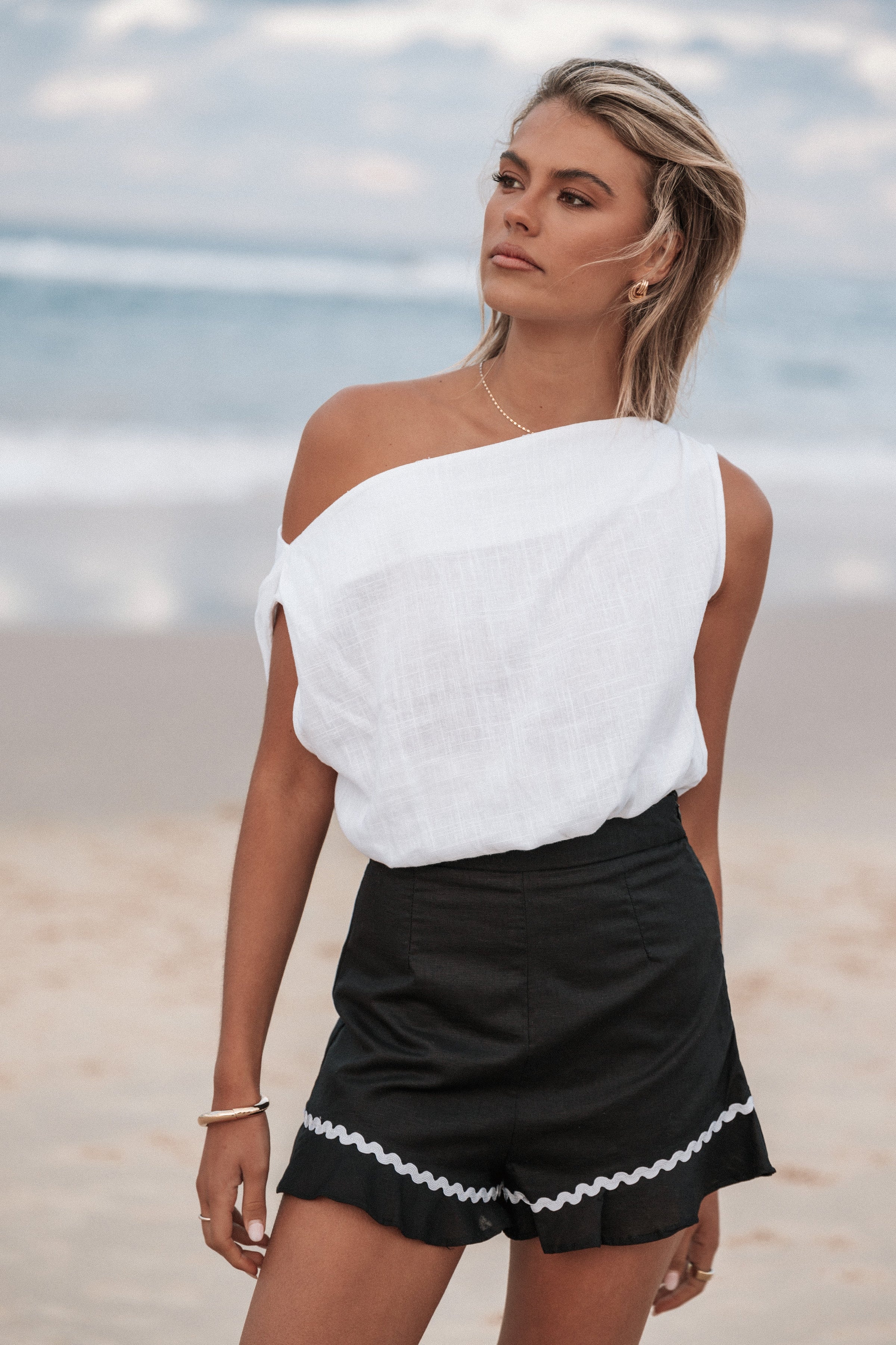 Petal and Pup USA BOTTOMS Sloane Short - Black White