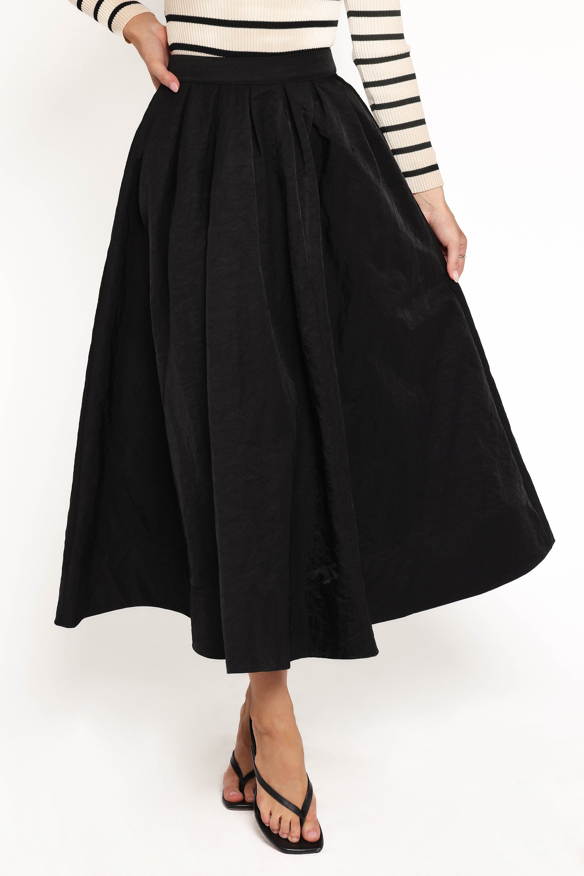 Petal and Pup USA BOTTOMS Yuki Circle Skirt - Black