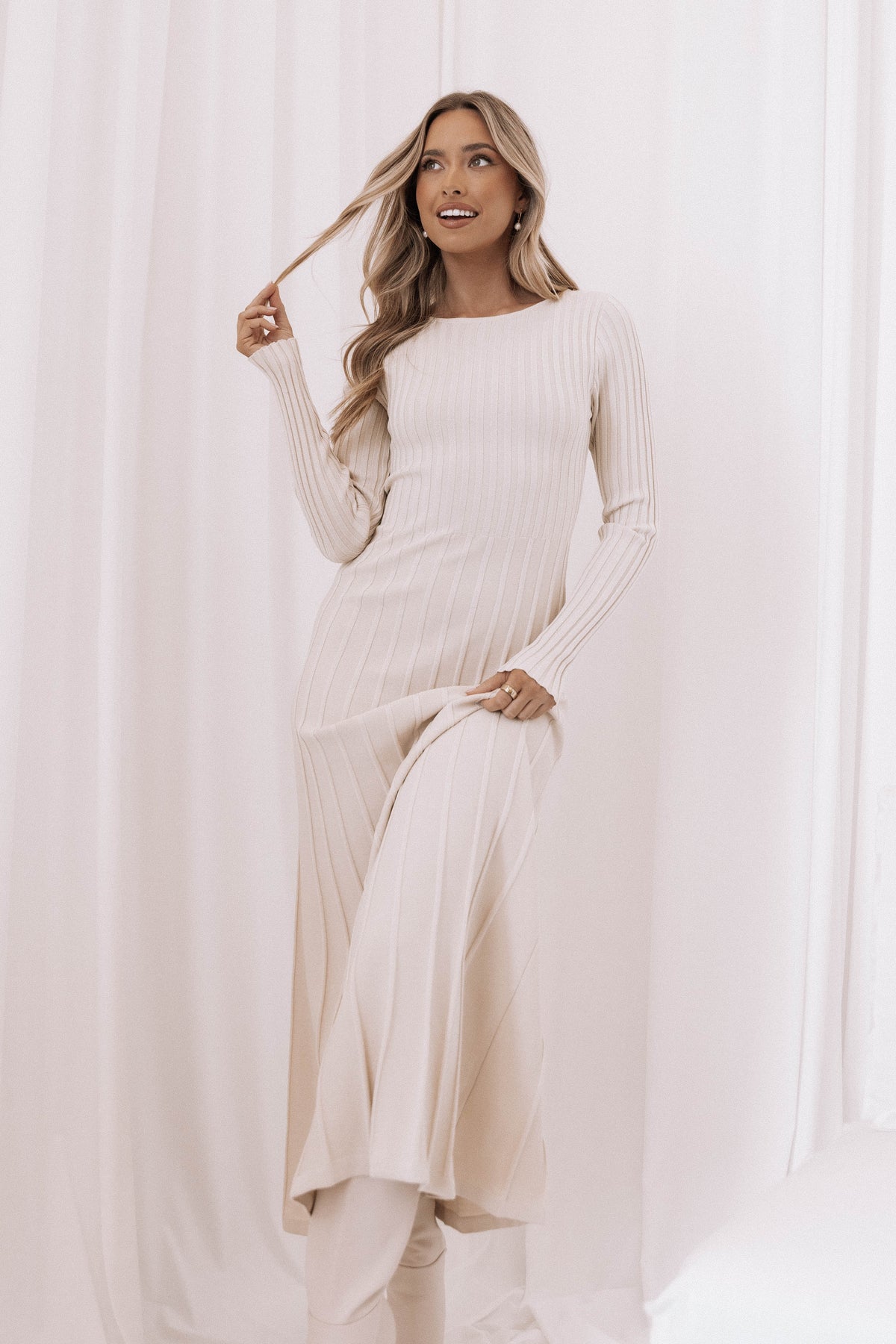 Petal and Pup Alison Long Sleeve Maxi Dress - Cream XL Petal and Pup Alison Long Sleeve Maxi Dress - Cream XL