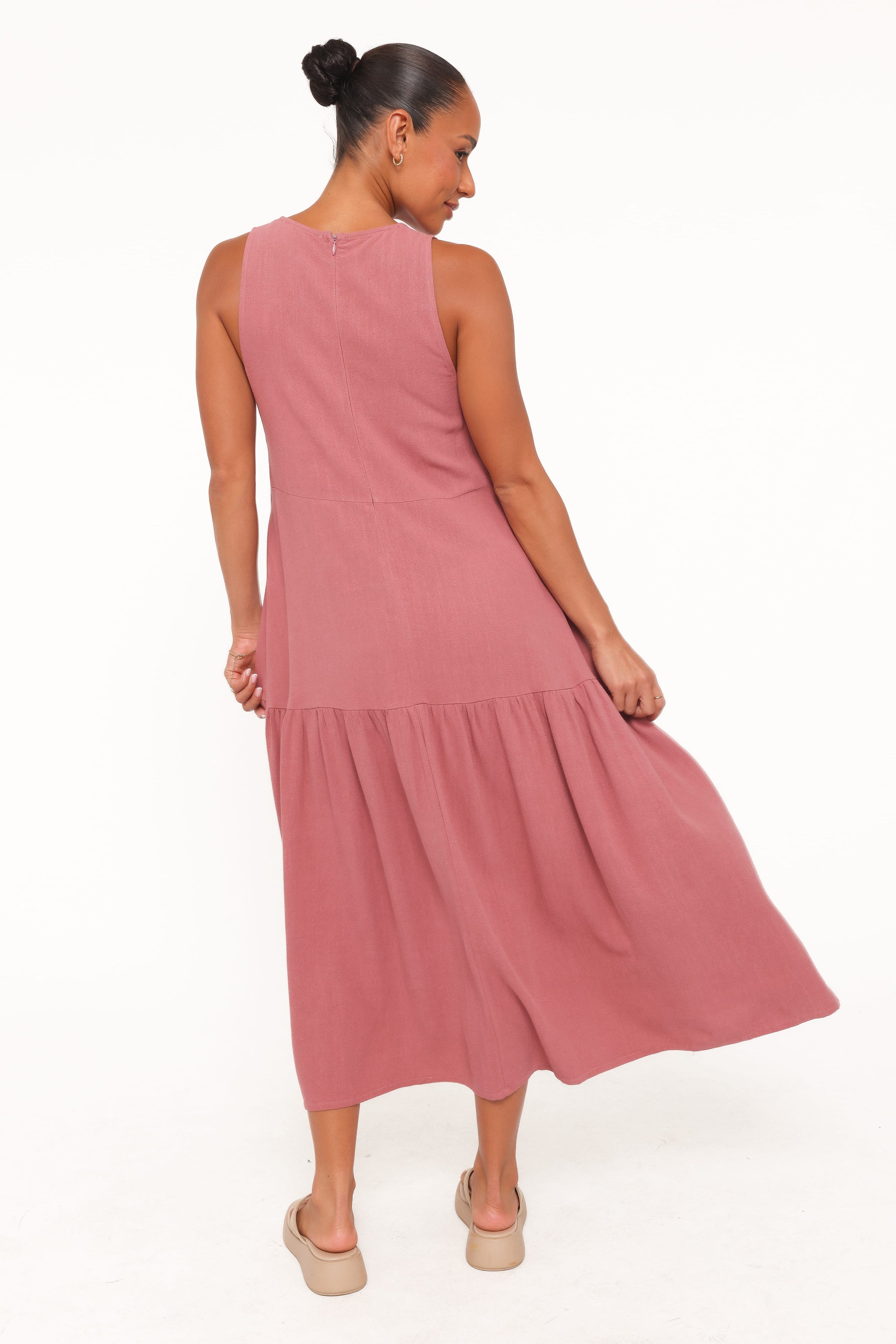 Petal and Pup USA DRESSES Almudena Midi Dress - Mauve