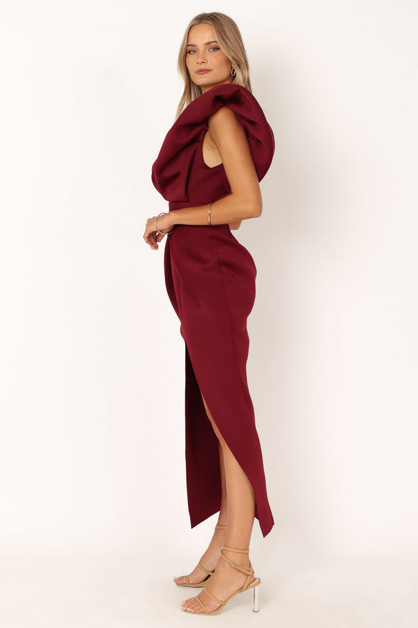 Petal and Pup USA DRESSES Augie Frill Shoulder Maxi Dress - Burgundy