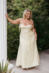 Petal and Pup USA DRESSES Della Midi Dress - Yellow