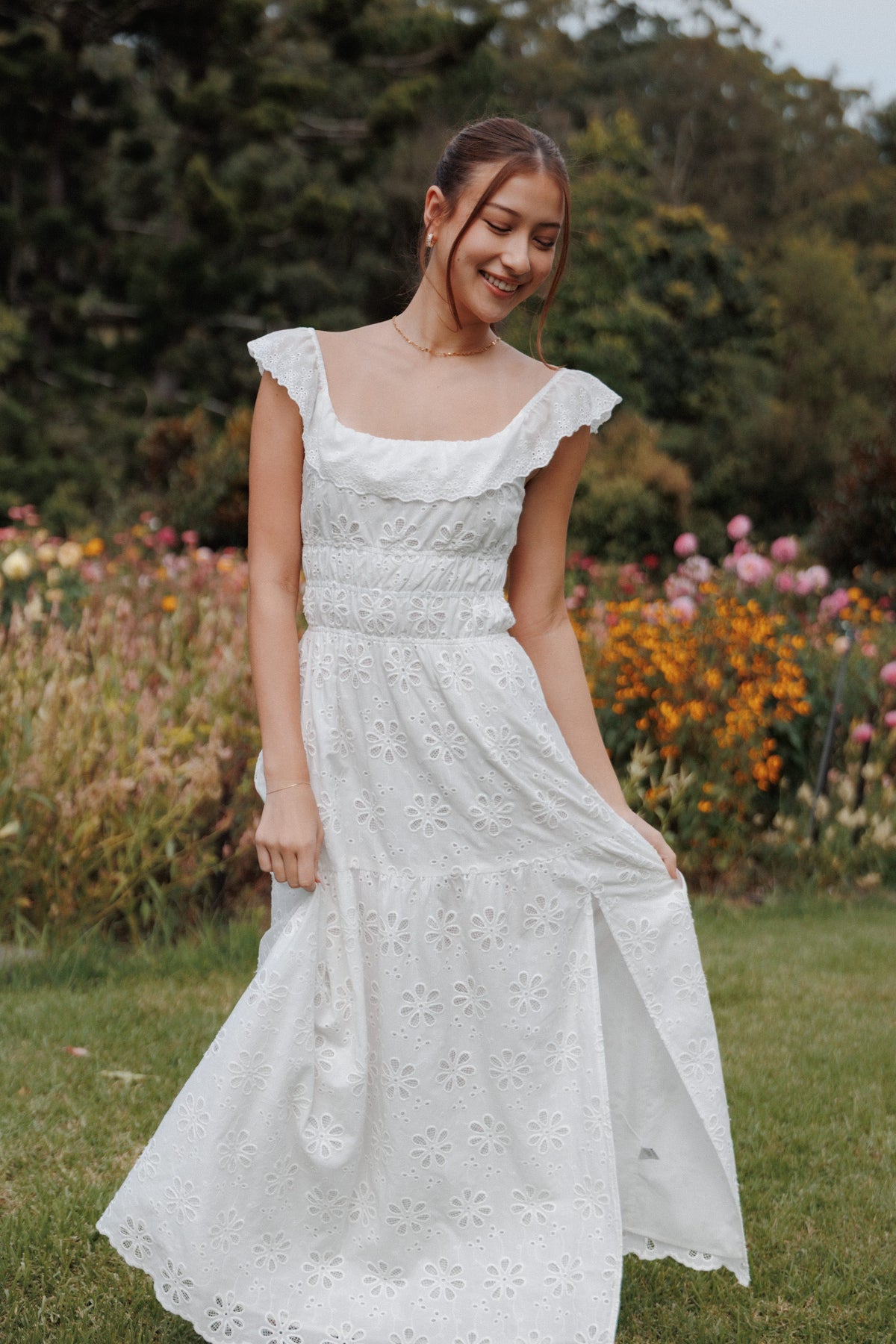 white maxi dresses for weddings Elwyn Maxi Dress