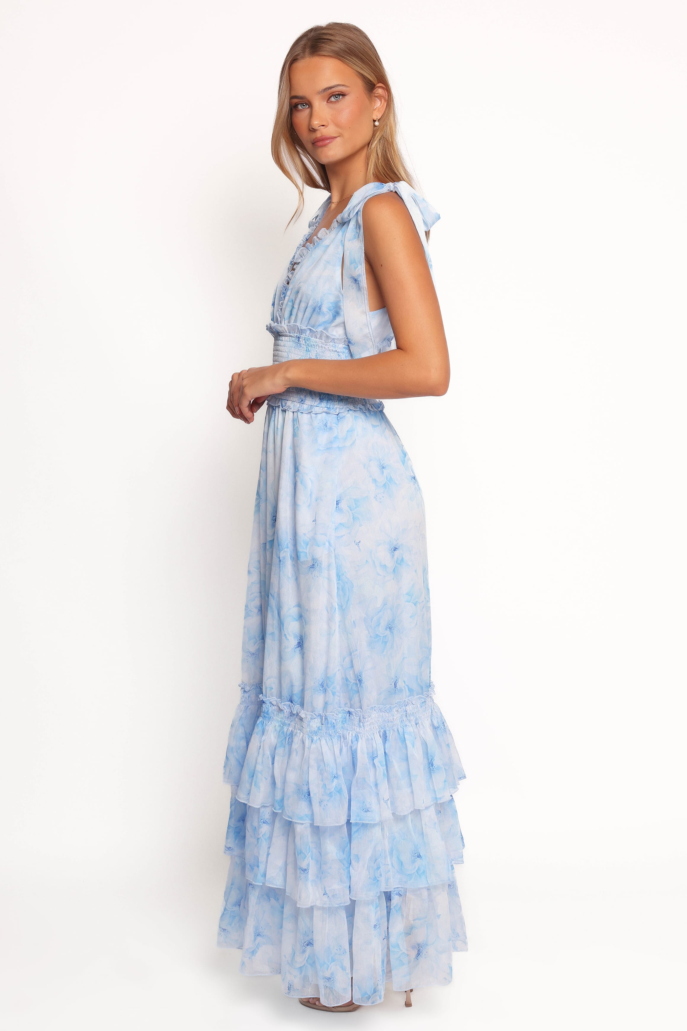 Petal and Pup Women's Fionna Maxi Dress - Blue Floral XS Petal and Pup Women's Fionna Maxi Dress - Blue Floral XS