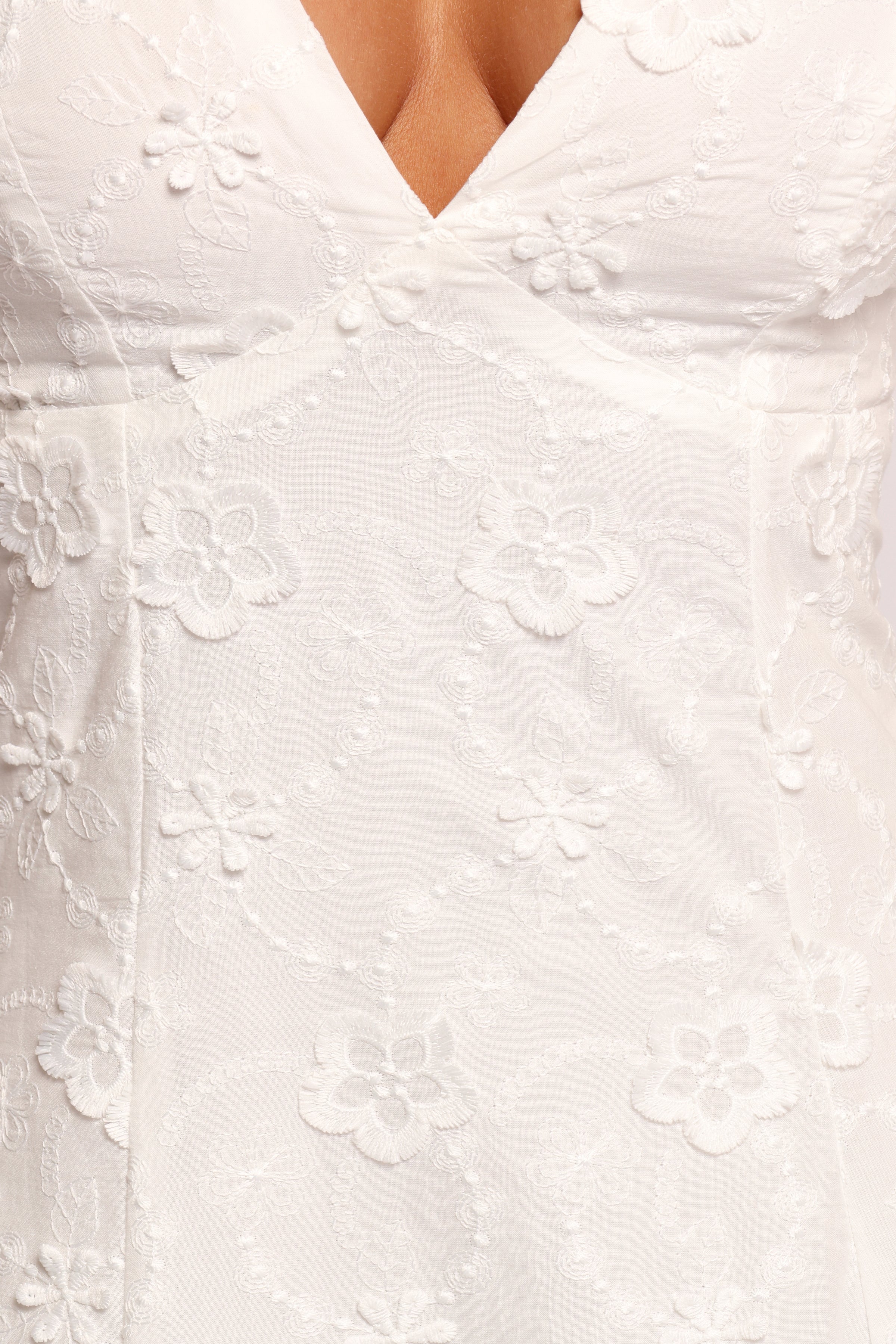 Petal and Pup USA DRESSES Ford Maxi Dress - White