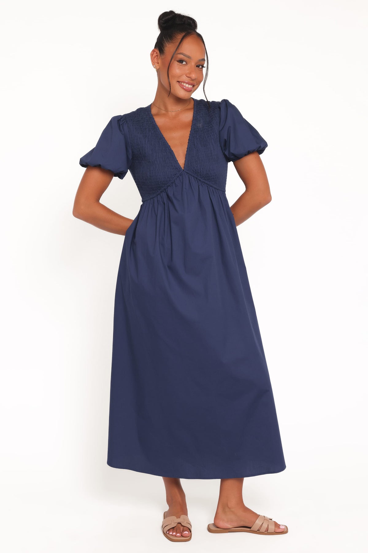 petite maxi dress with short sleeves Ilyana Sleeve - Navy Size:UK-10 / US-6 casual maxi skirt Spring Break Black Smocked specific cut ensures the