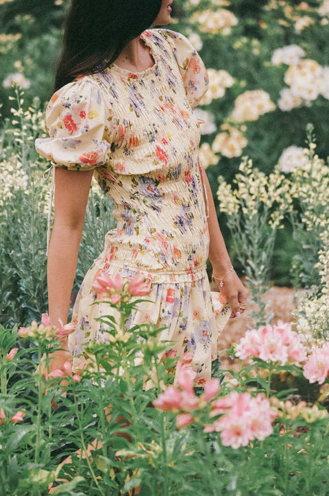yellow dress with pink flowers Motif Floral Print Mini - US 10 Colors may vary depending on the fabric yellow dress with pink flowers