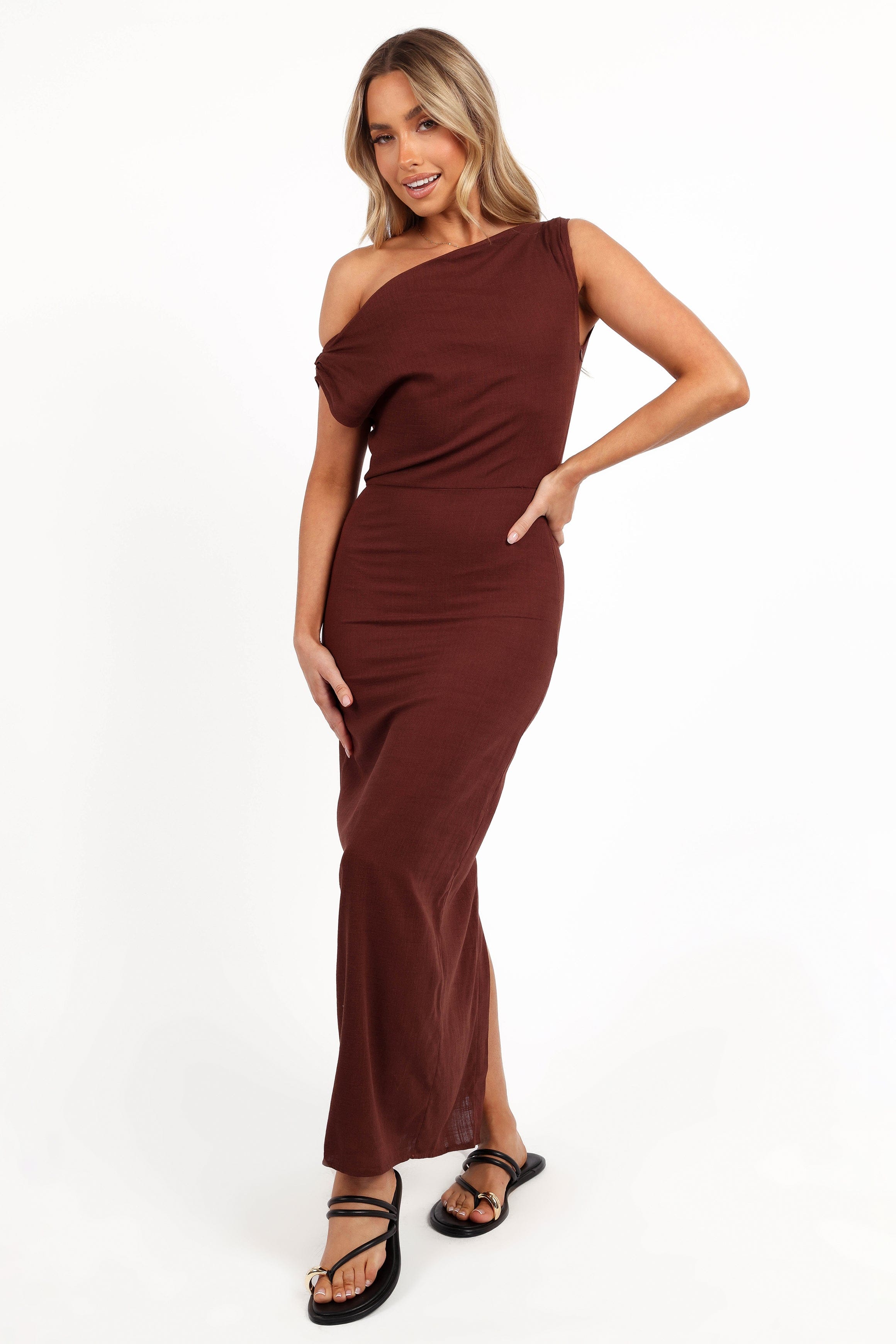 Petal and Pup Women's Kassie Off Shoulder Dress - Brown Petal and Pup Women's Kassie Off Shoulder Dress - Brown