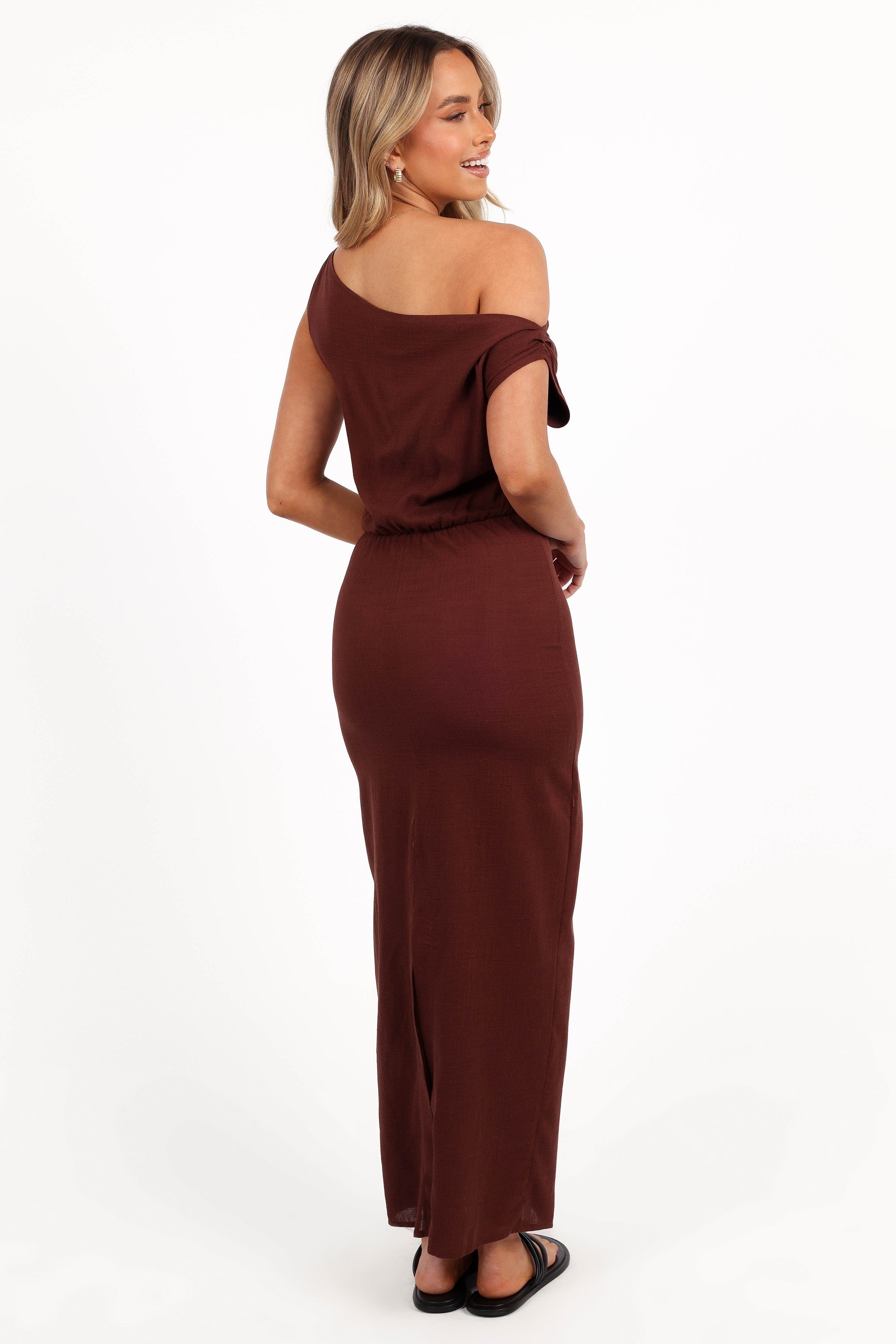 Petal and Pup Women's Kassie Off Shoulder Dress - Brown Petal and Pup Women's Kassie Off Shoulder Dress - Brown