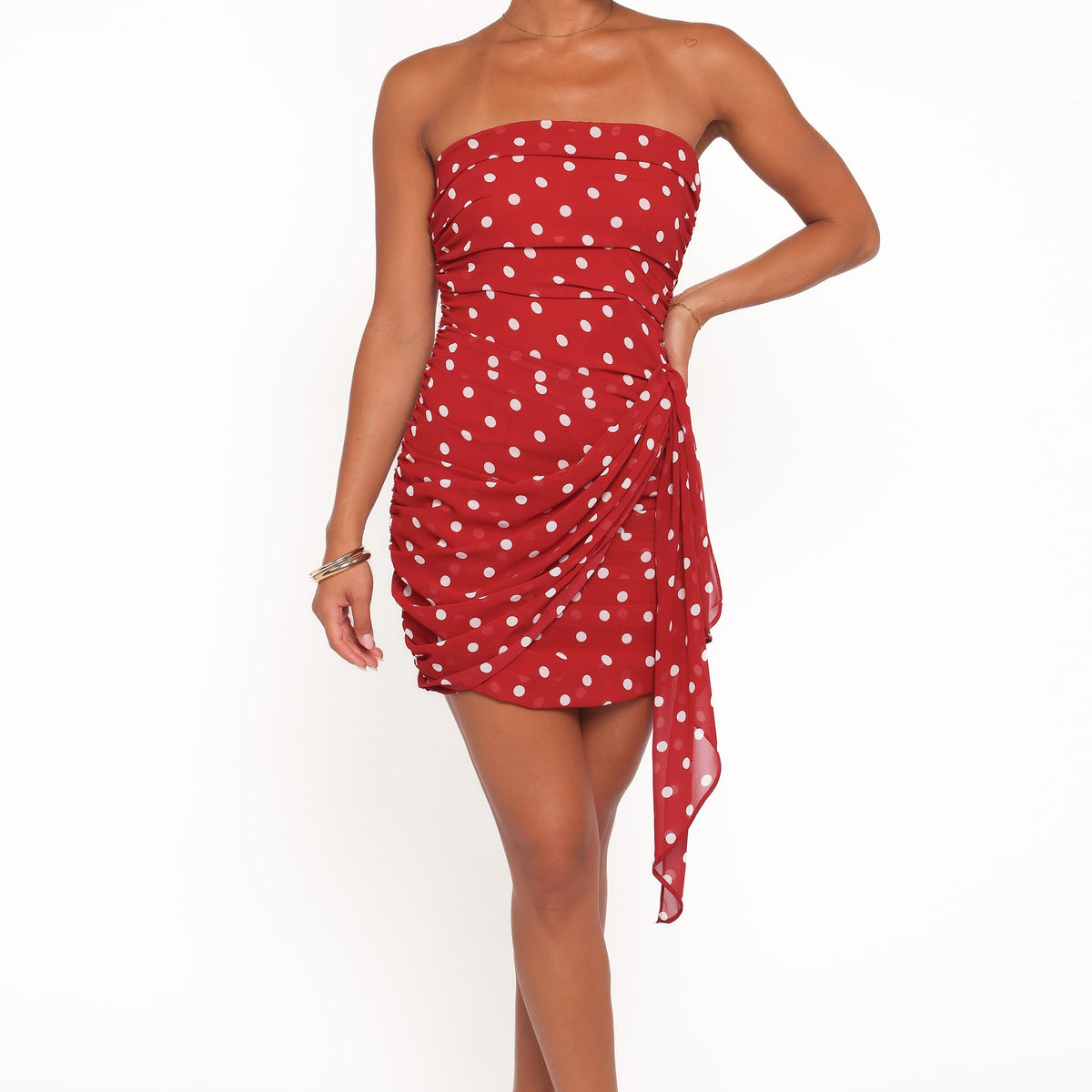 red and white strapless dress Amazon.com: Floral Strapless Dress, Red Rose Print, White Smocked Bodice, Layered Skirt (US, Alpha, X-Small, Regular, Regular, Apricot) : Clothing, Shoes & Jewelry