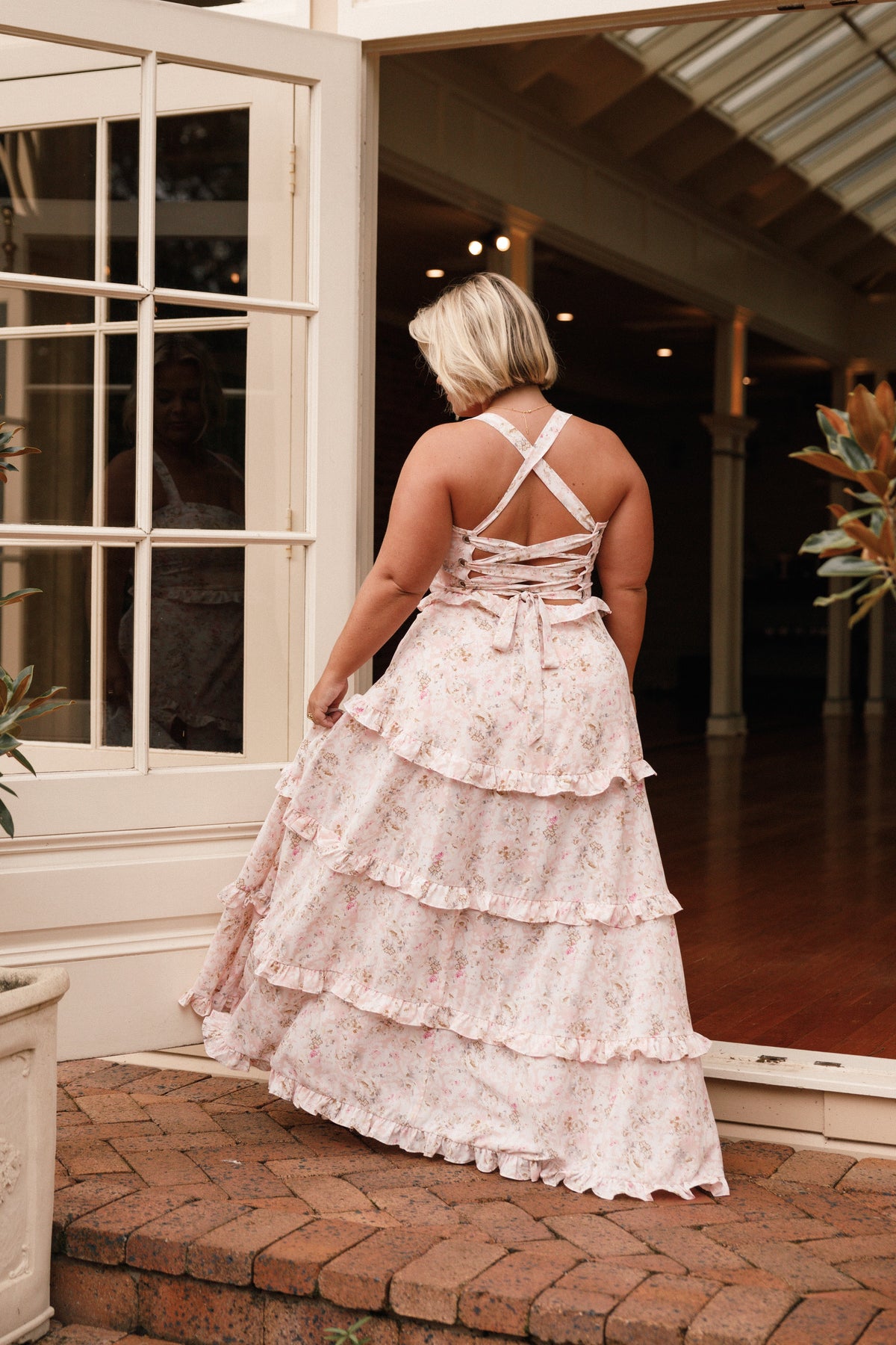 lillee floral print tiered maxi dress dry flat Imported Size:UK 22 / US 18 / EU 50 Mint To Be Sequin sms1121