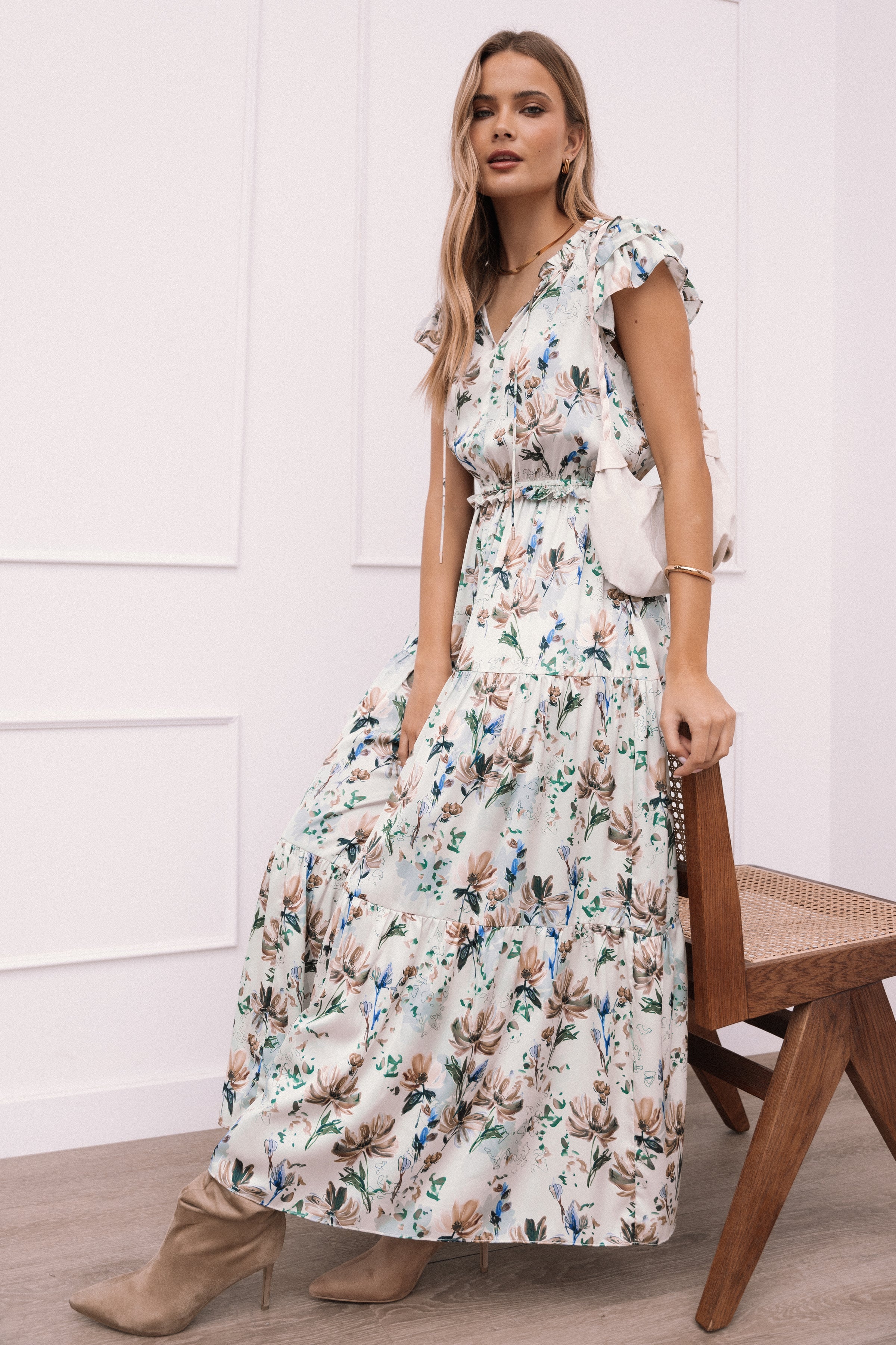 Petal and Pup USA DRESSES Lizzie Midi Dress - Cream Floral