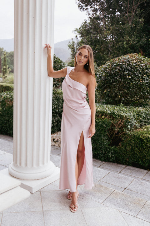 draped formal dress I.H.F CHAMPAGNE COLUMN EVENING GOWN WITH DETAILS truly eternally stylish flapper dresses would never go wrong. To order this red draped