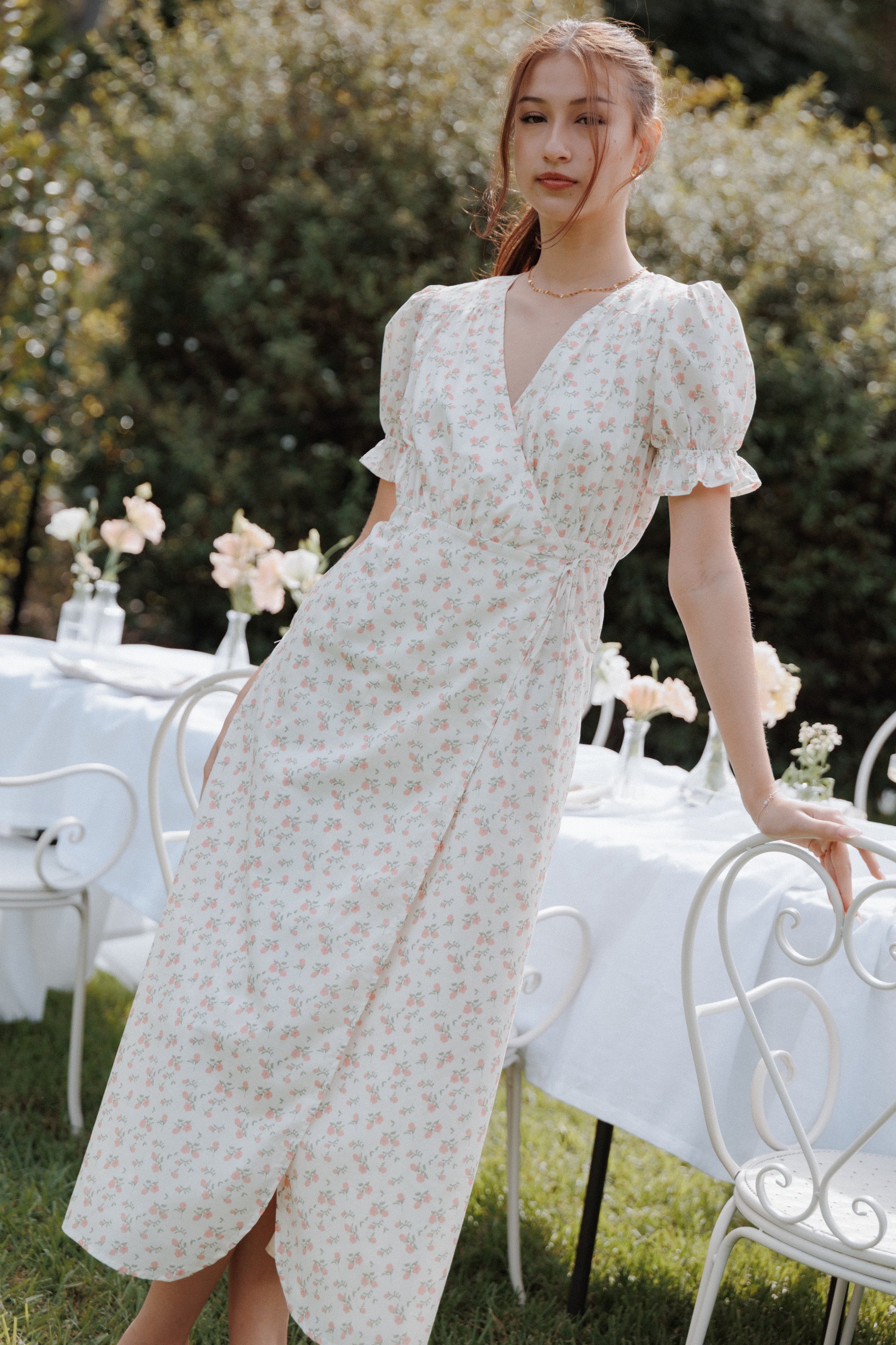 knee length dresses for ladies Ditsy Floral Tie Detail Slit Midi Dress main image 1