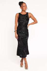 Petal and Pup USA DRESSES Melinda Sleeveless Velvet Maxi - Black
