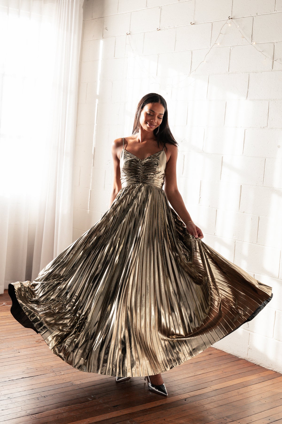 Petal and Pup Women's Naira Pleated Maxi Dress - Gold Petal and Pup Women's Naira Pleated Maxi Dress - Gold