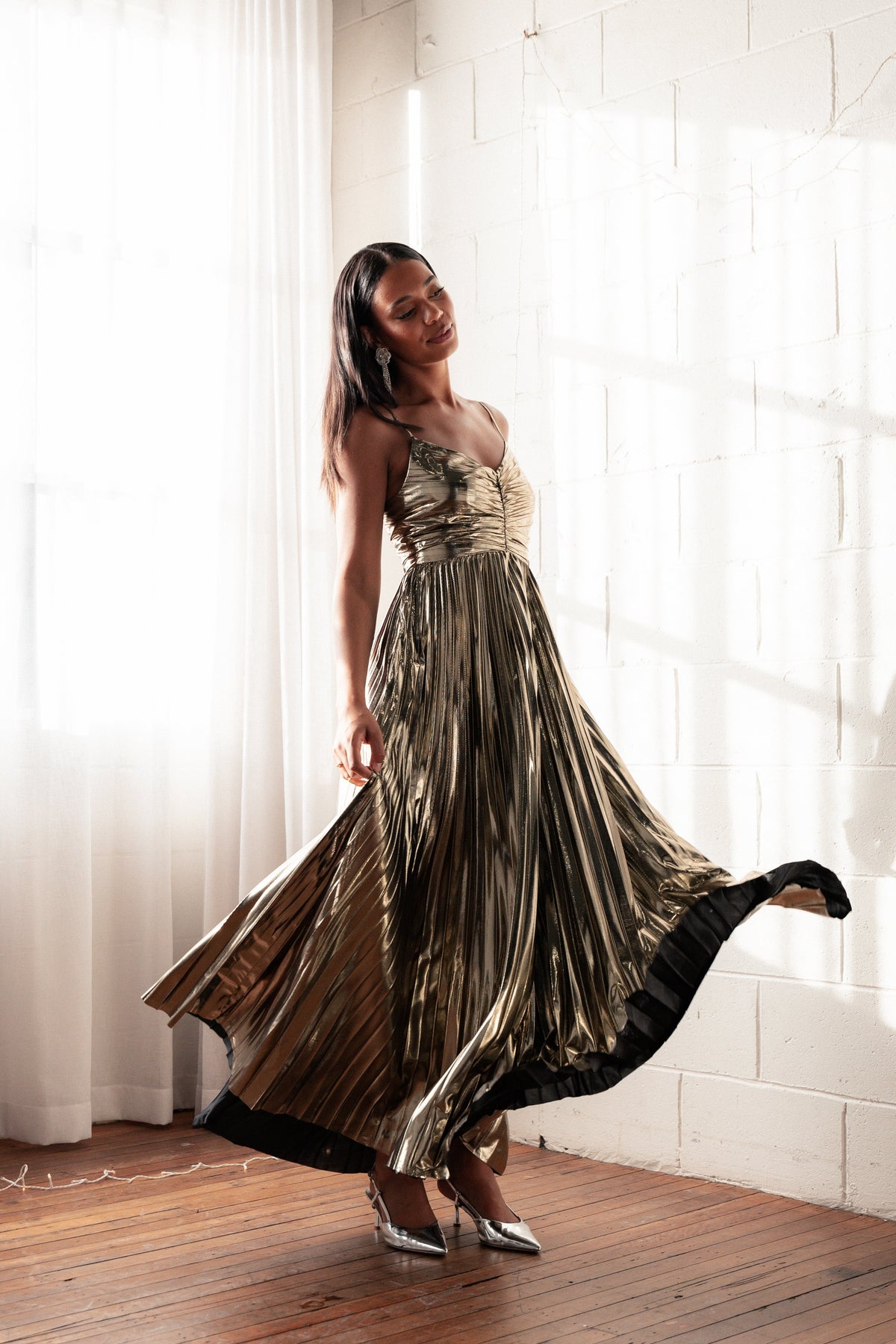 Petal and Pup Women's Naira Pleated Maxi Dress