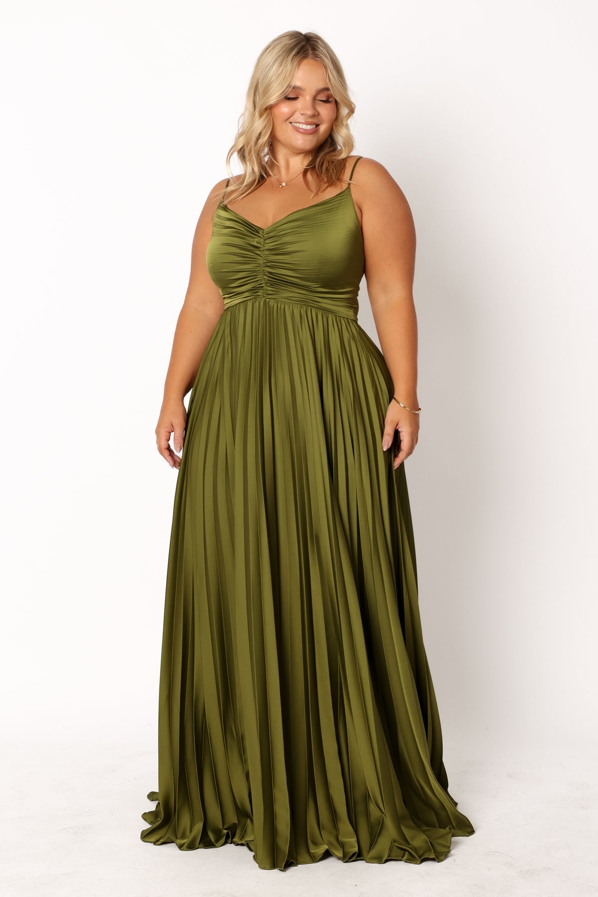 Petal and Pup Women's Naira Pleated Maxi Dress - Palm Green Petal and Pup Women's Naira Pleated Maxi Dress - Palm Green