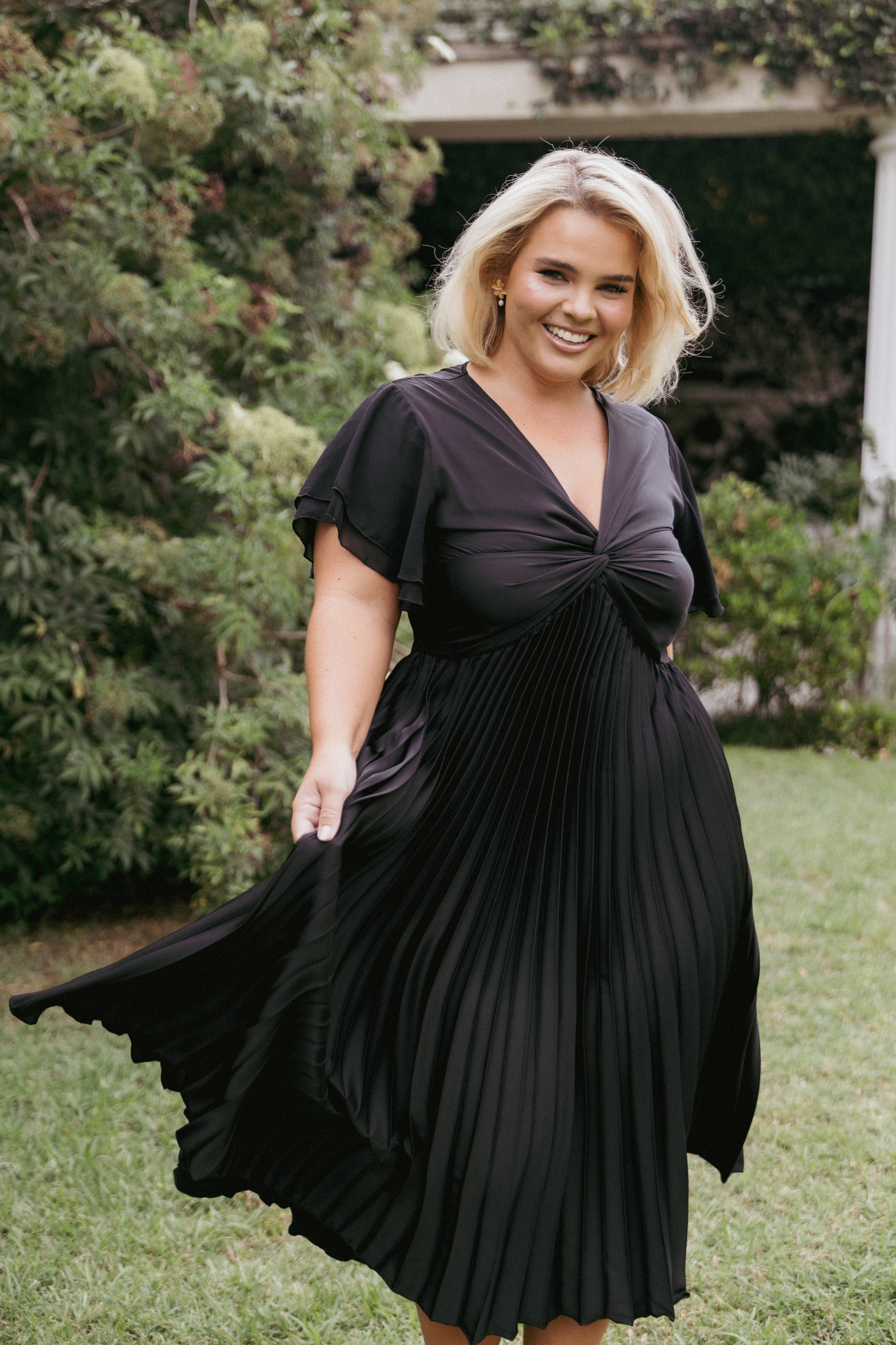 Petal and Pup USA DRESSES Nova Flutter Sleeve Midi Dress - Black