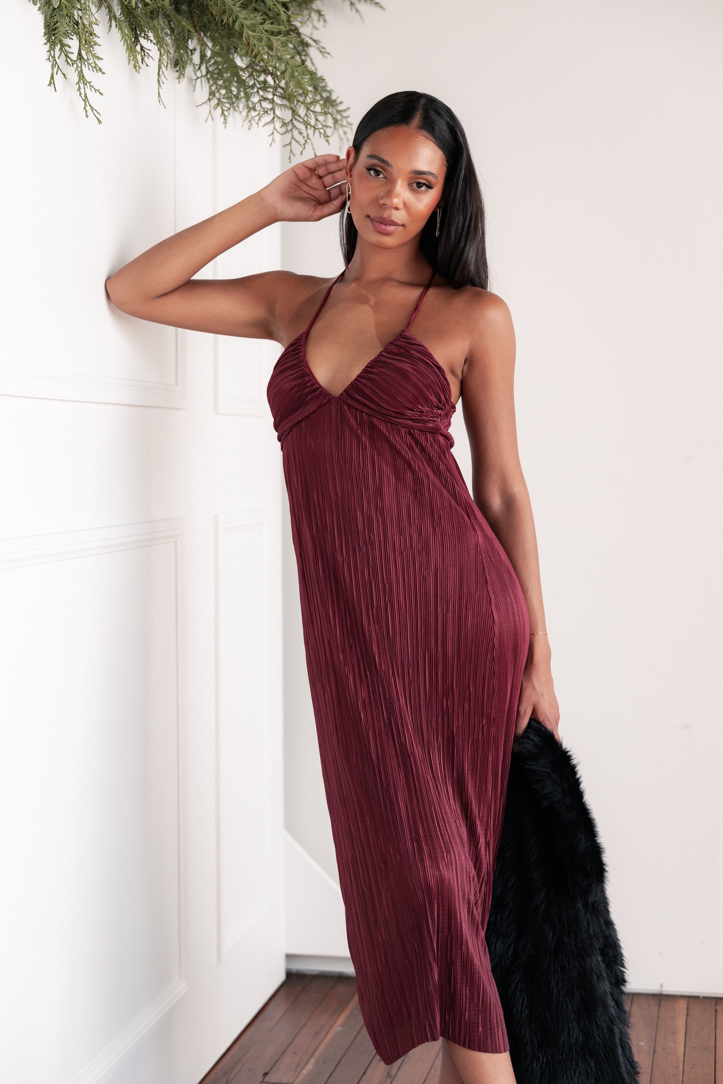 Petal and Pup USA DRESSES Safi Plisse Maxi Dress - Wine