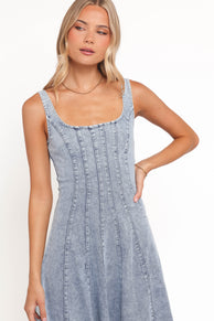 Petal and Pup USA DRESSES Una Midi Dress - Light Denim