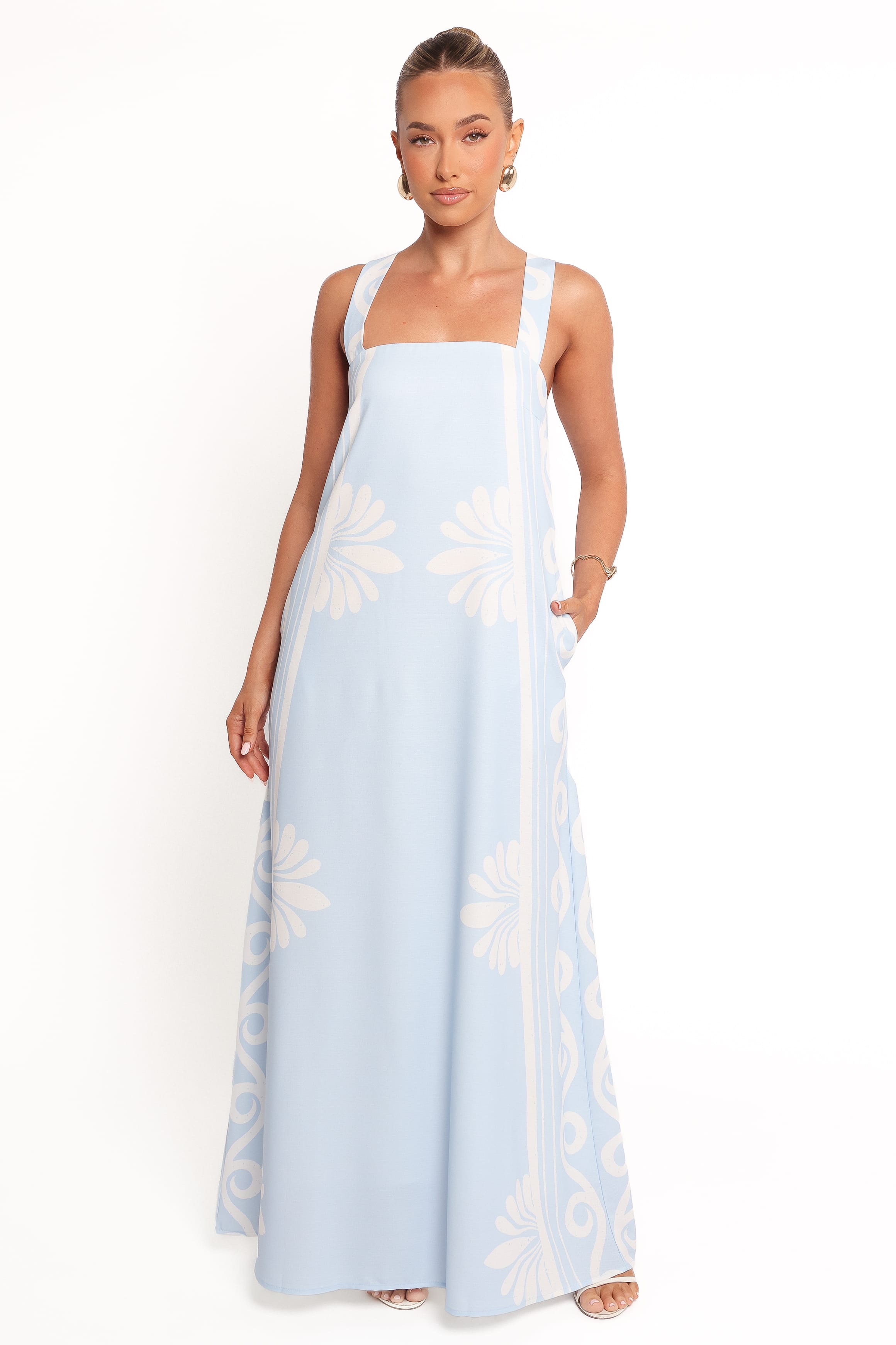 petal and pup blue dress Petal and Pup Women's Valeria Maxi Dress