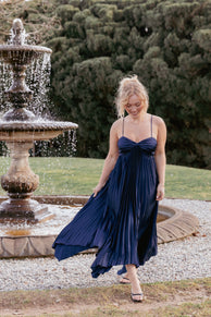 Petal and Pup USA DRESSES Vikki Dress - Navy