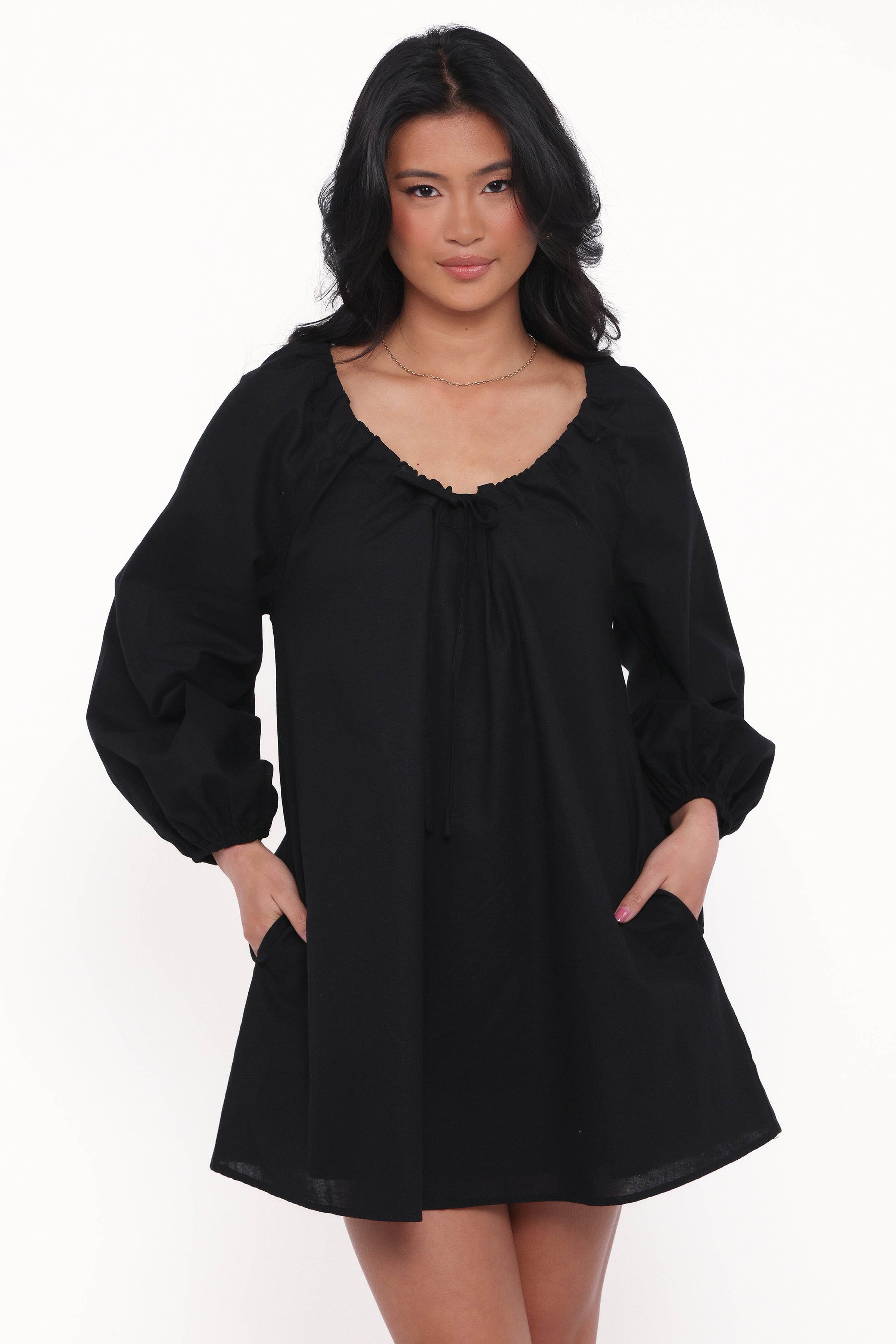 black smock dress VERSACE Size 9 Black Gold Embroidery Velvet Slip On Loafers – Sui Generis  Designer Consignment