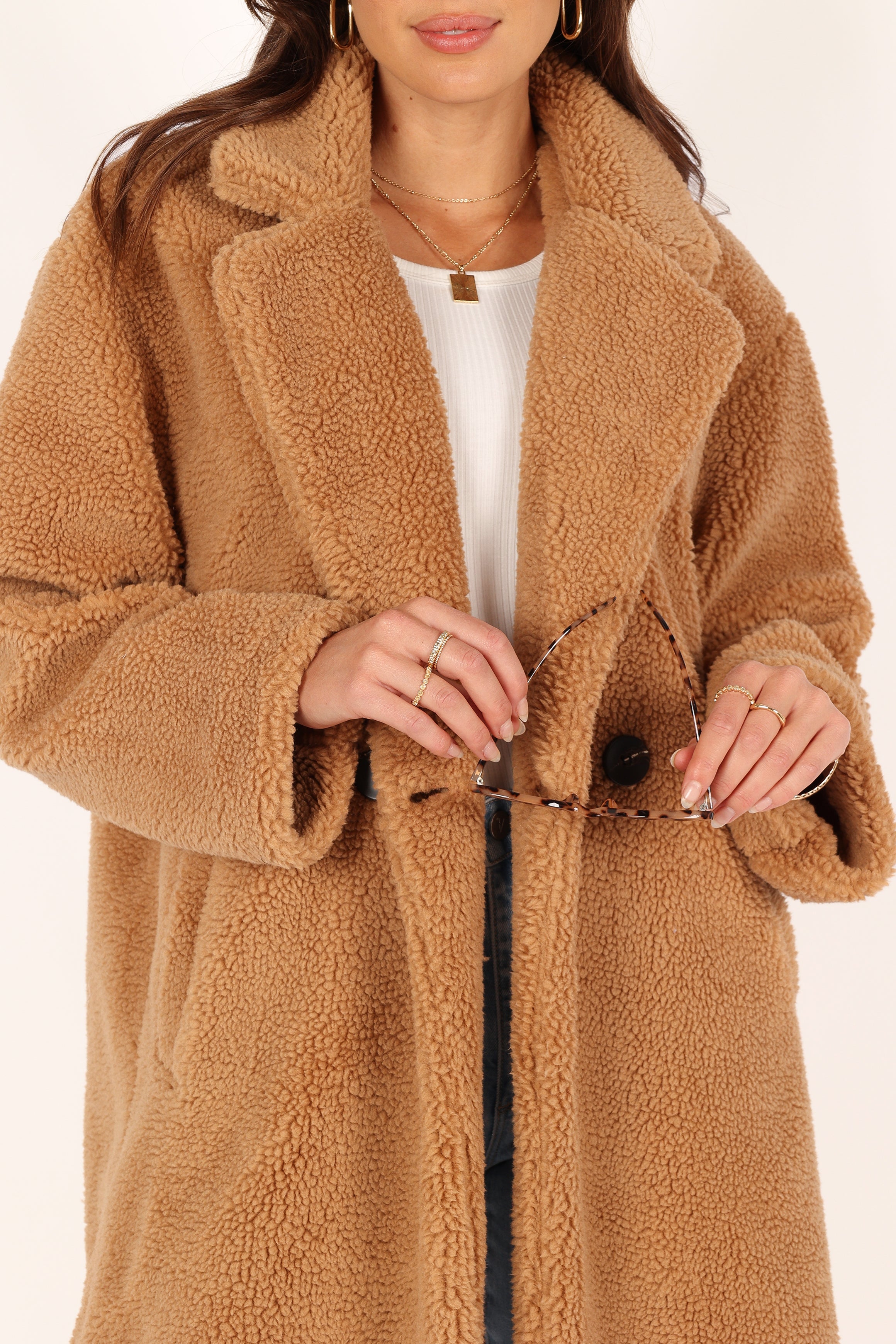 Brand new discount MAKOBI camel/faux coat