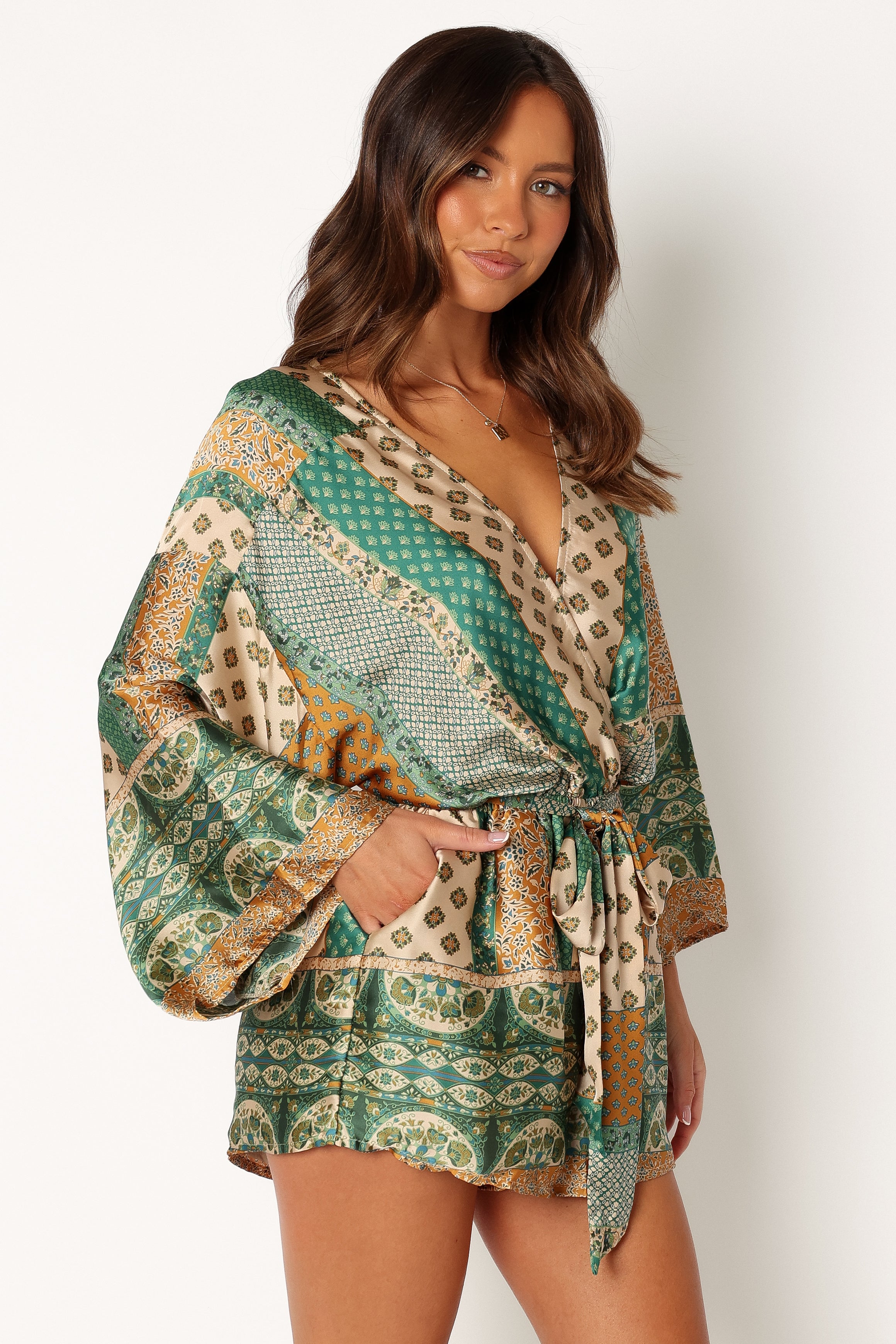 【試着のみ未使用】EIRLYS ROMPER EUCALYPTUS 試着のみ未使用】EIRLYS ROMPER EUCALYPTUS