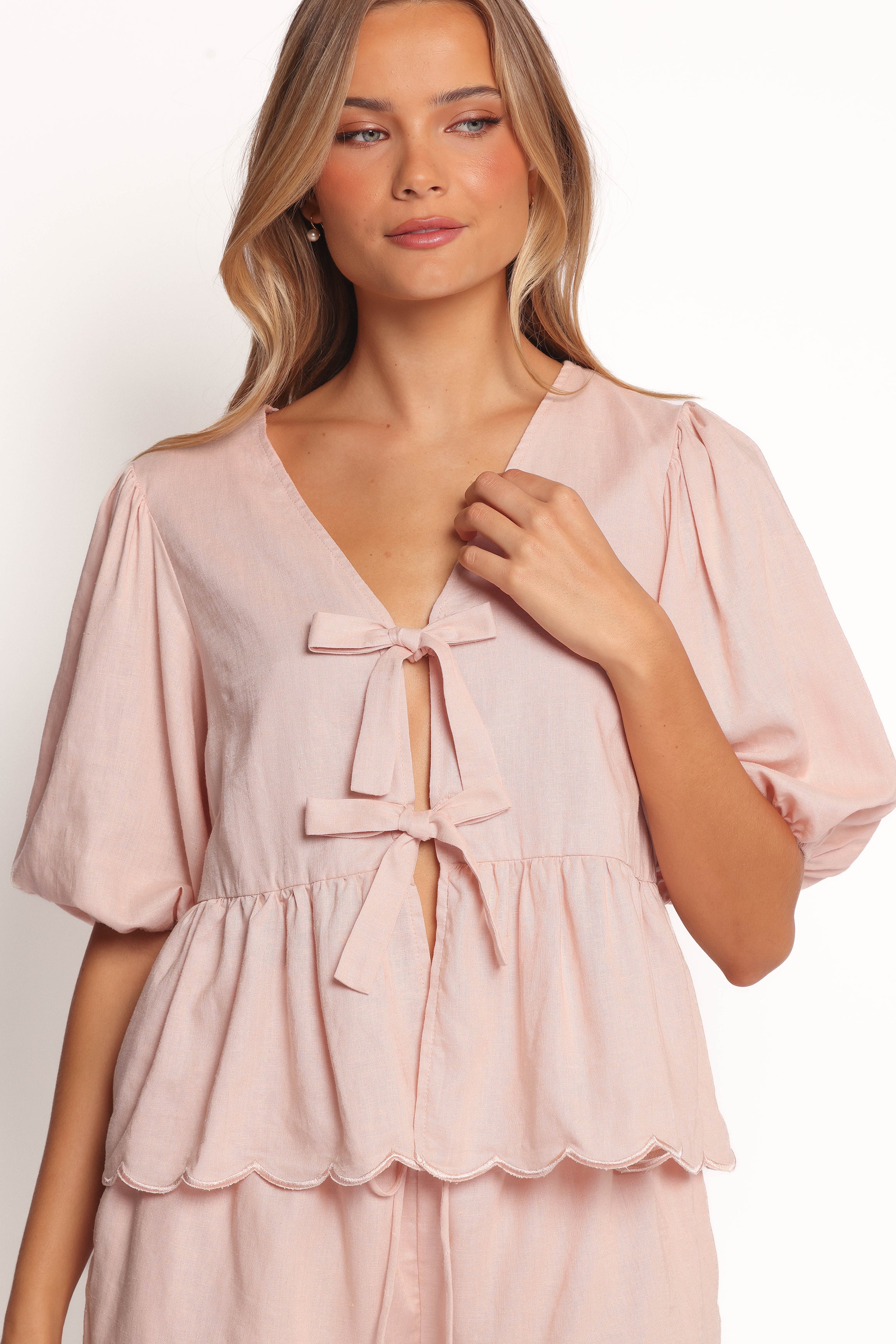 Petal and Pup USA SETS Zarie Scalloped Short Set - Light Pink