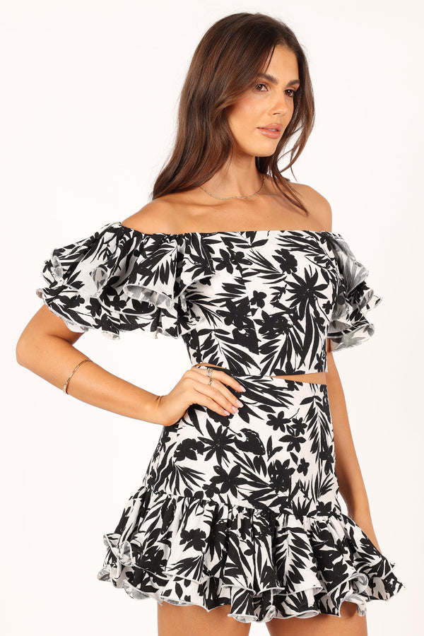 Petal and Pup USA TOPS Adriana Off Shoulder Top - Black