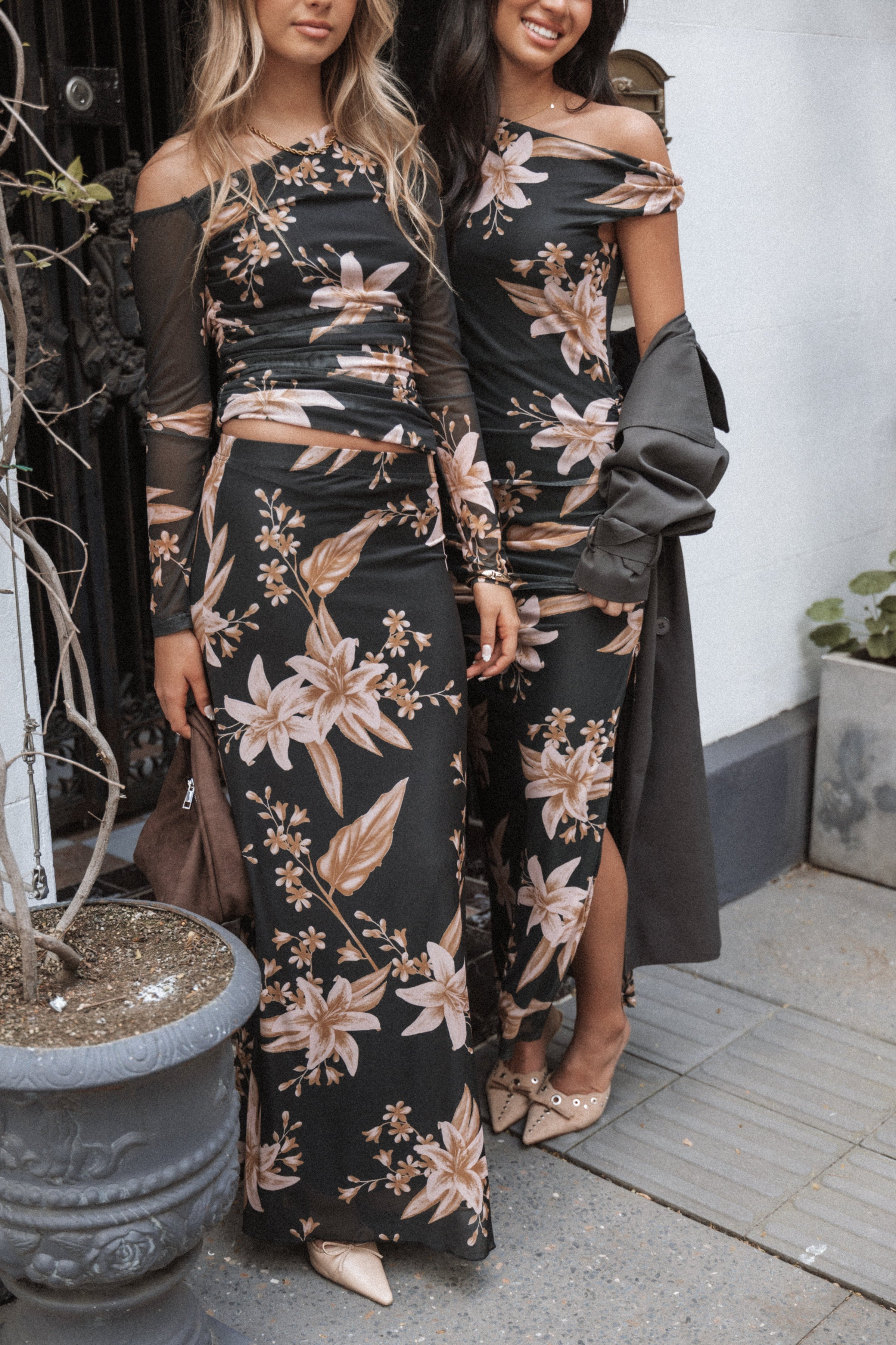 Petal and Pup USA TOPS Bloise Long Sleeve Top - Black Floral