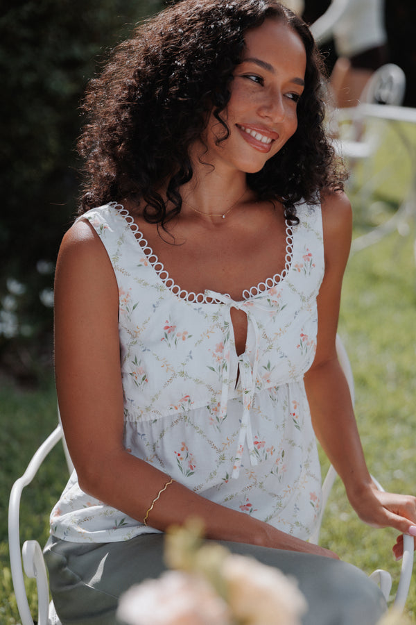 Petal and Pup USA TOPS Gail Top - White Vintage Floral