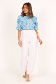 Petal and Pup USA TOPS Kaia Cropped Top - Blue Floral