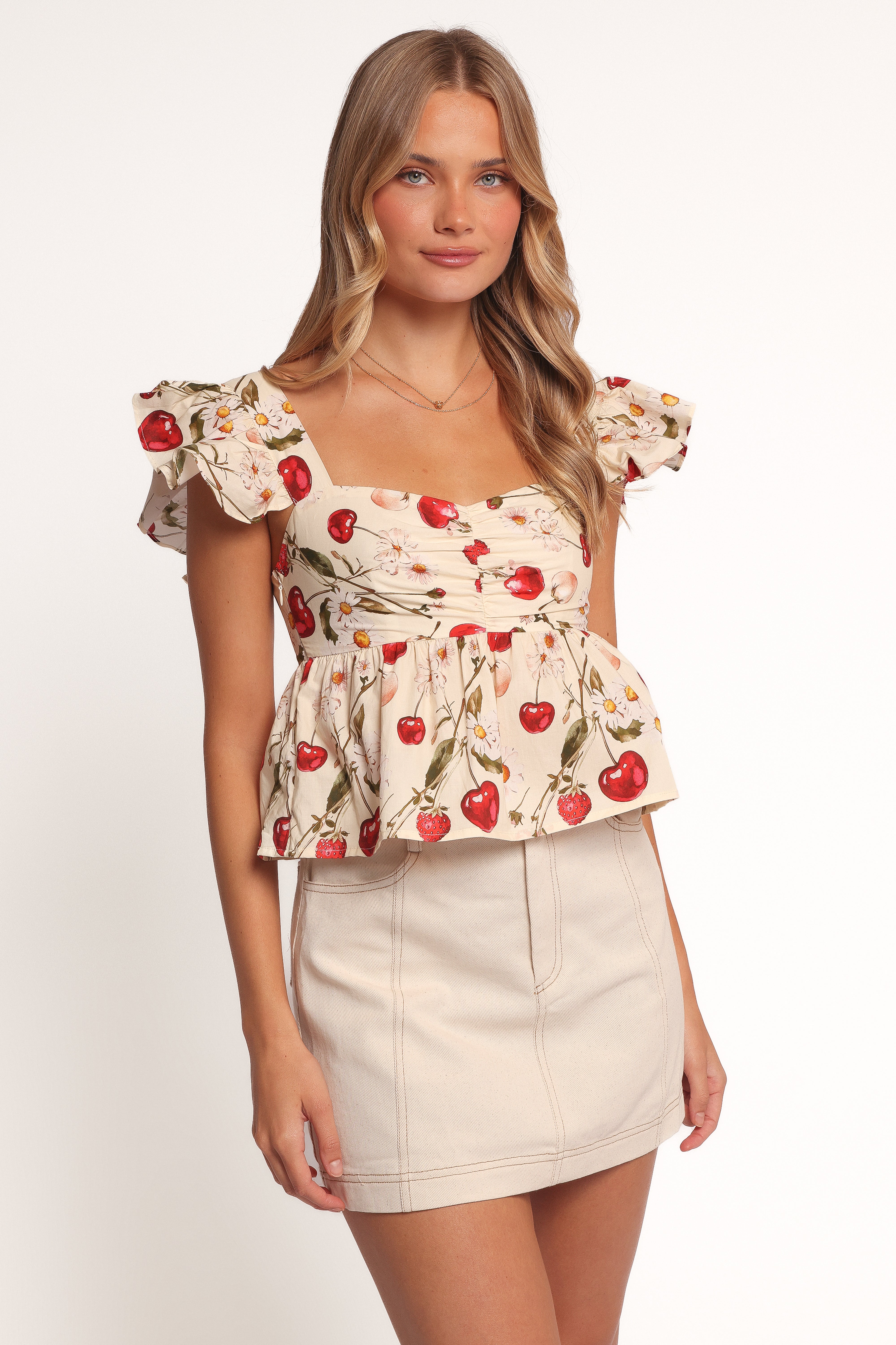 ジプソフィア　Ruffle Top Red White 2枚 Remira Smocked Ruffle Top - Yellow Cherry | Petal & Pup USA
