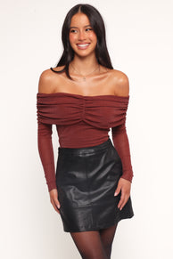 Petal and Pup USA TOPS Raya Off Shoulder Top - Merlot