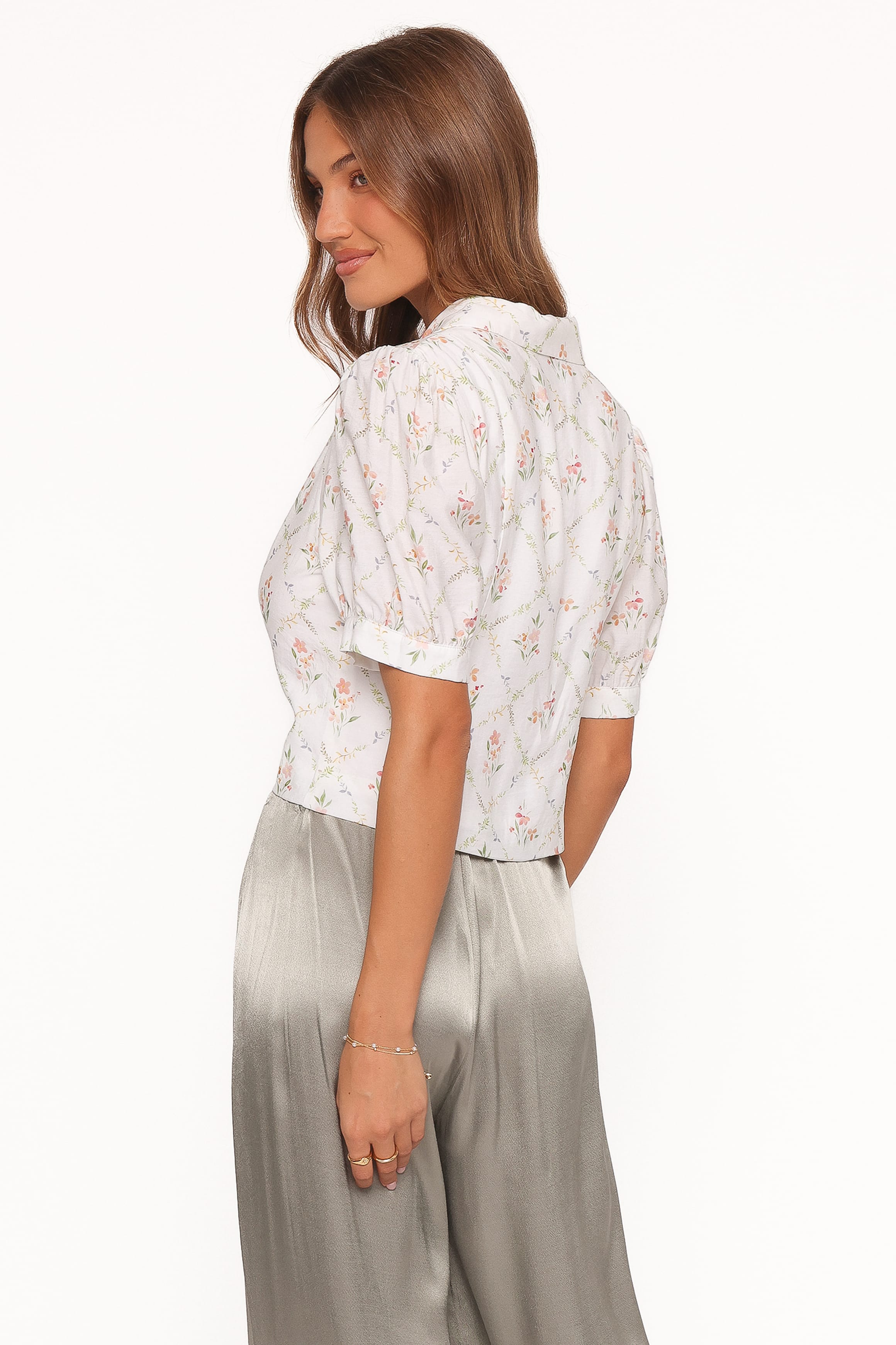 Petal and Pup USA TOPS Steele Button Front Top - White Vintage Floral