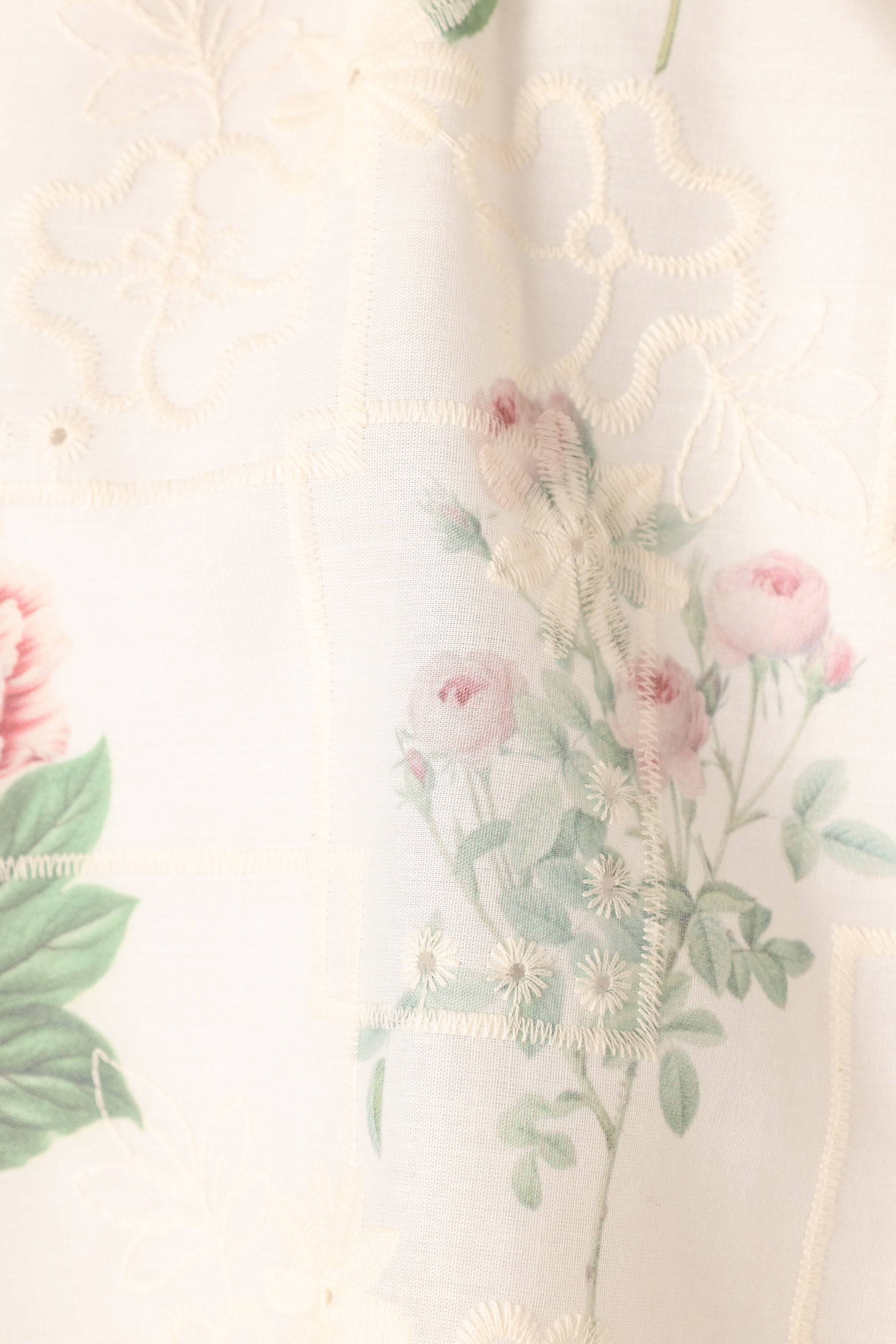 Petal and Pup USA TOPS Willa Halterneck Top - White Floral