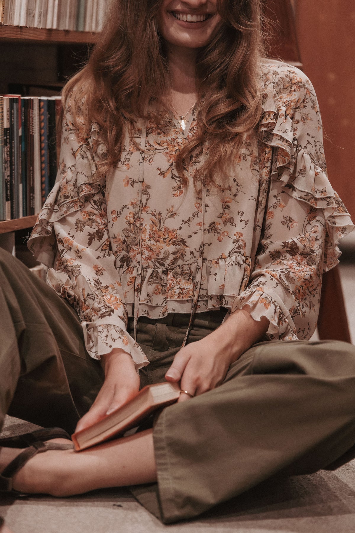 TOPS Caecilia Frill Top - Beige Floral