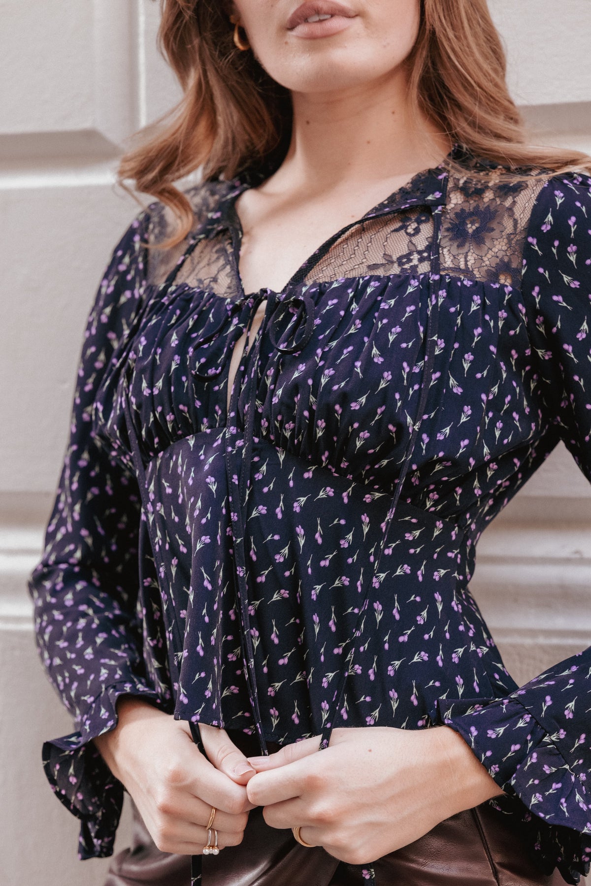 TOPS Caoimhe Lace Inset Top - Navy Tulip Floral