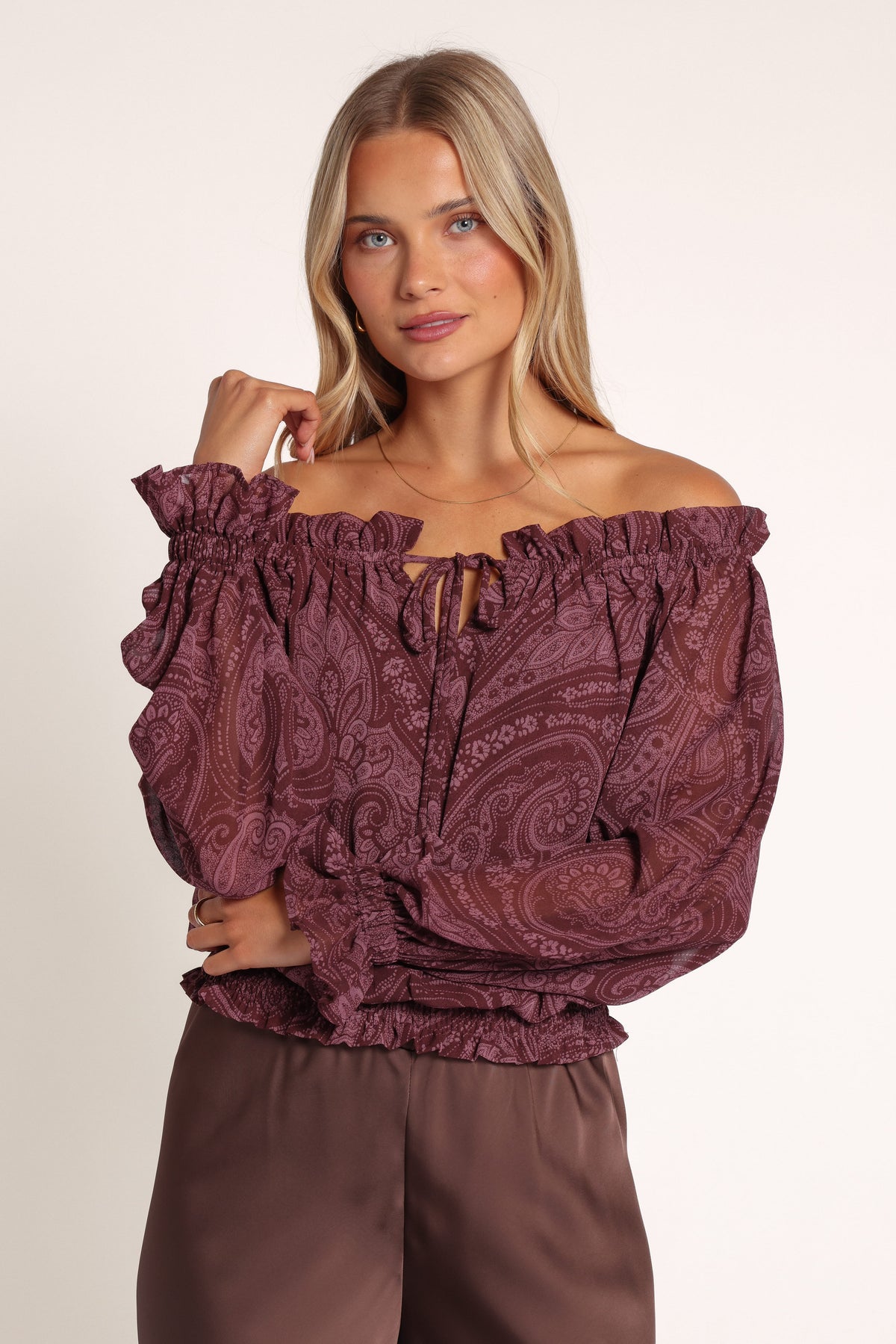 TOPS Dawson Off Shoulder Top - Wine Paisley