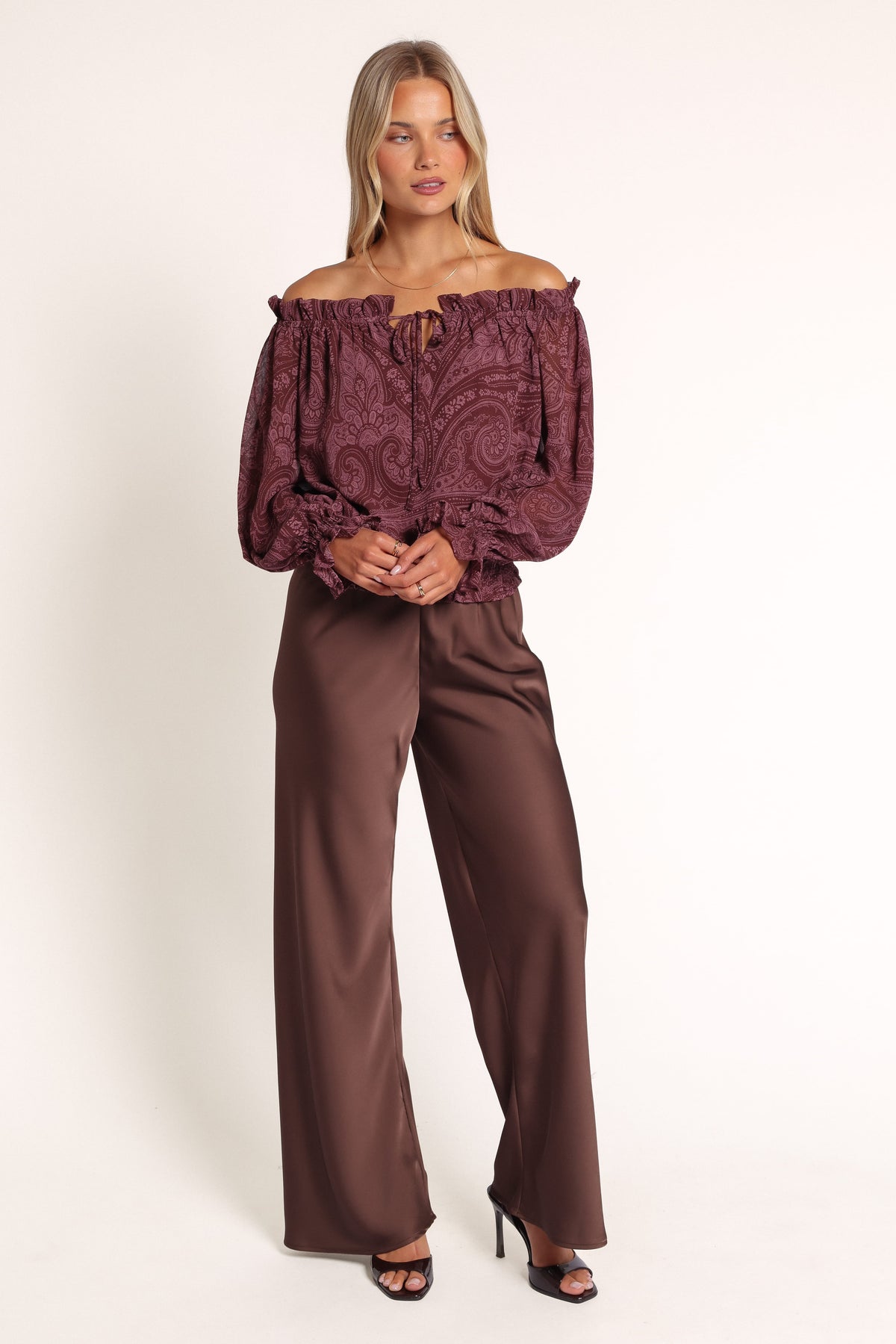 TOPS Dawson Off Shoulder Top - Wine Paisley