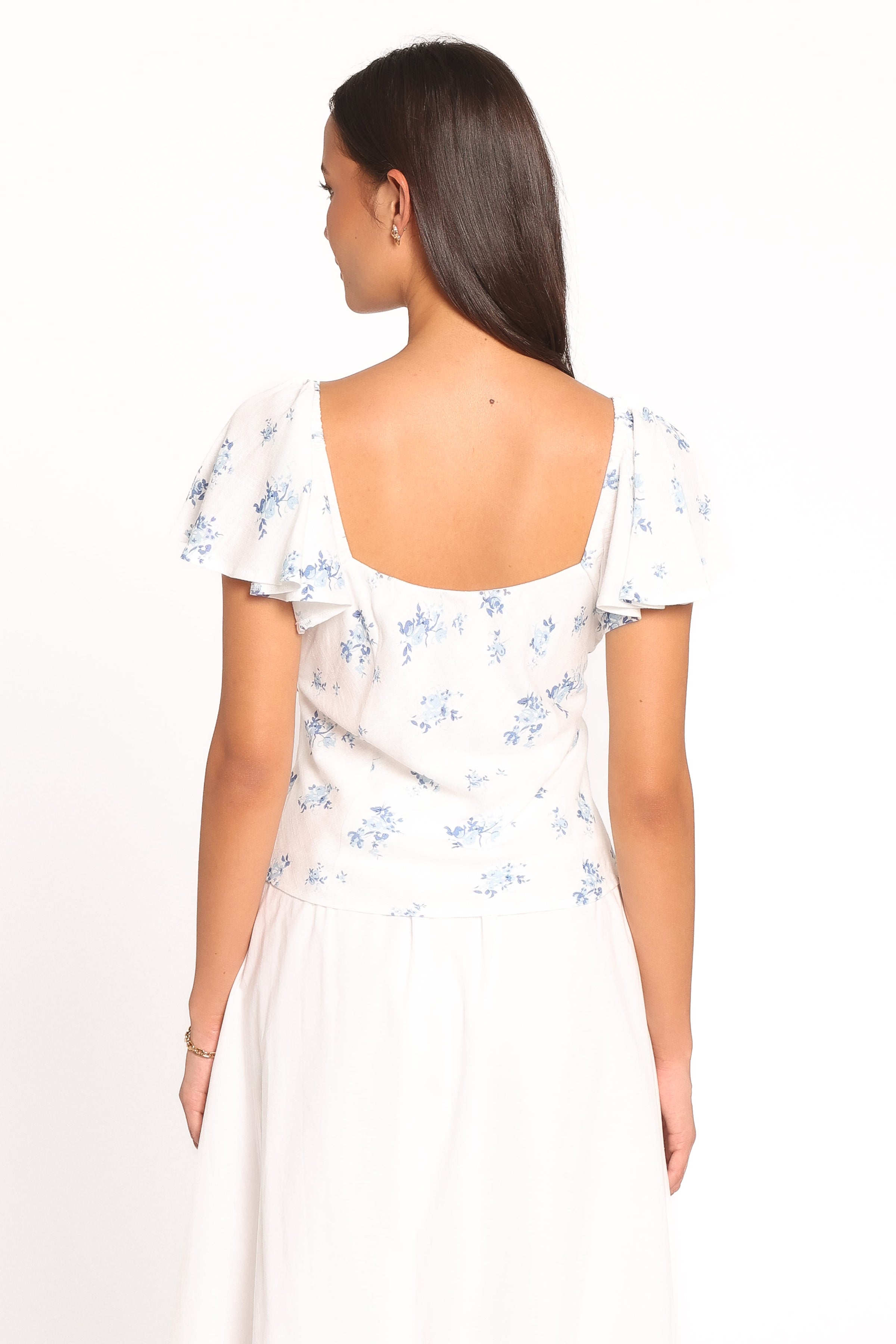 TOPS Laeriel Flutter Sleeve Top - Cream Floral