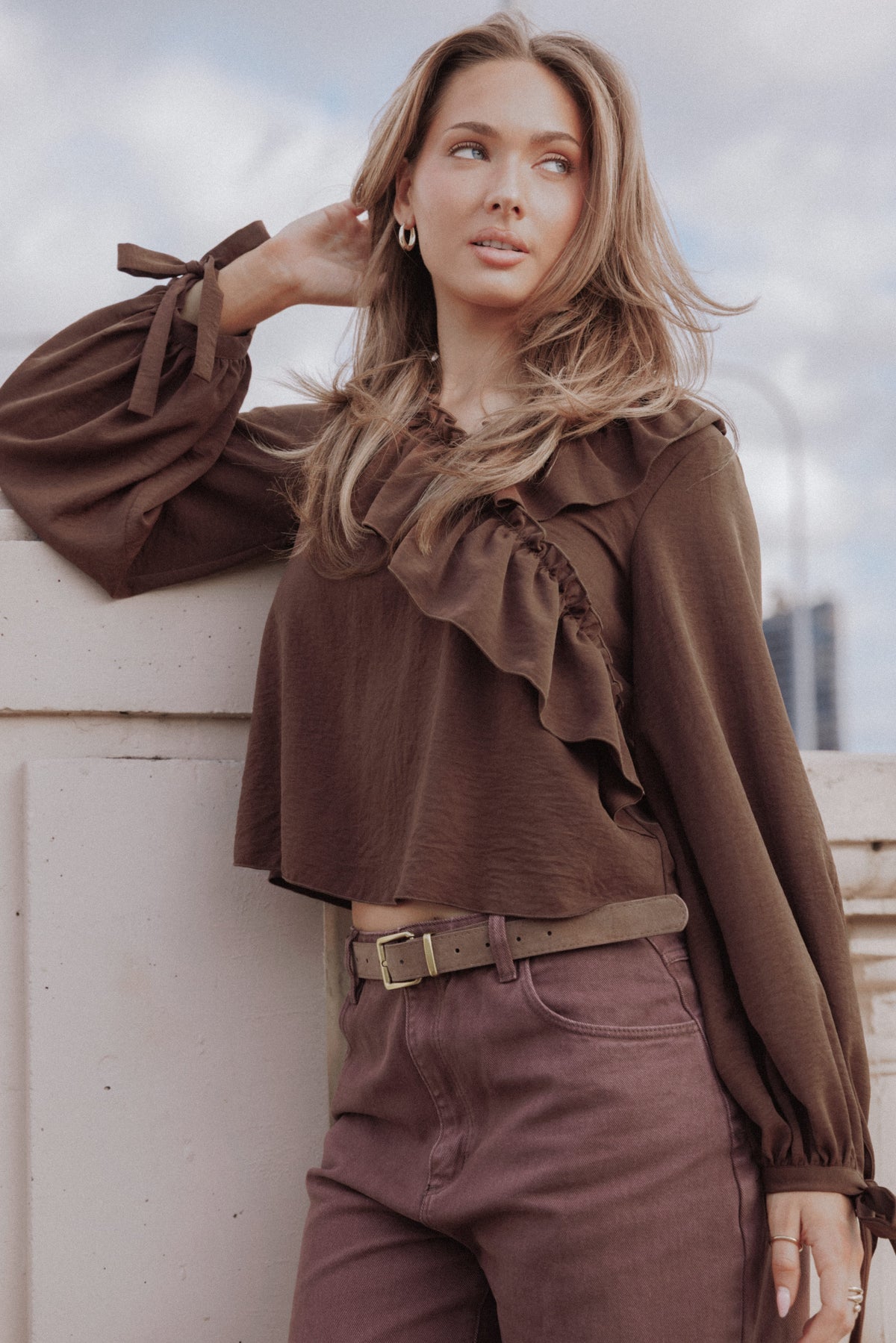 TOPS Quinley Ruffle Top - Chocolate