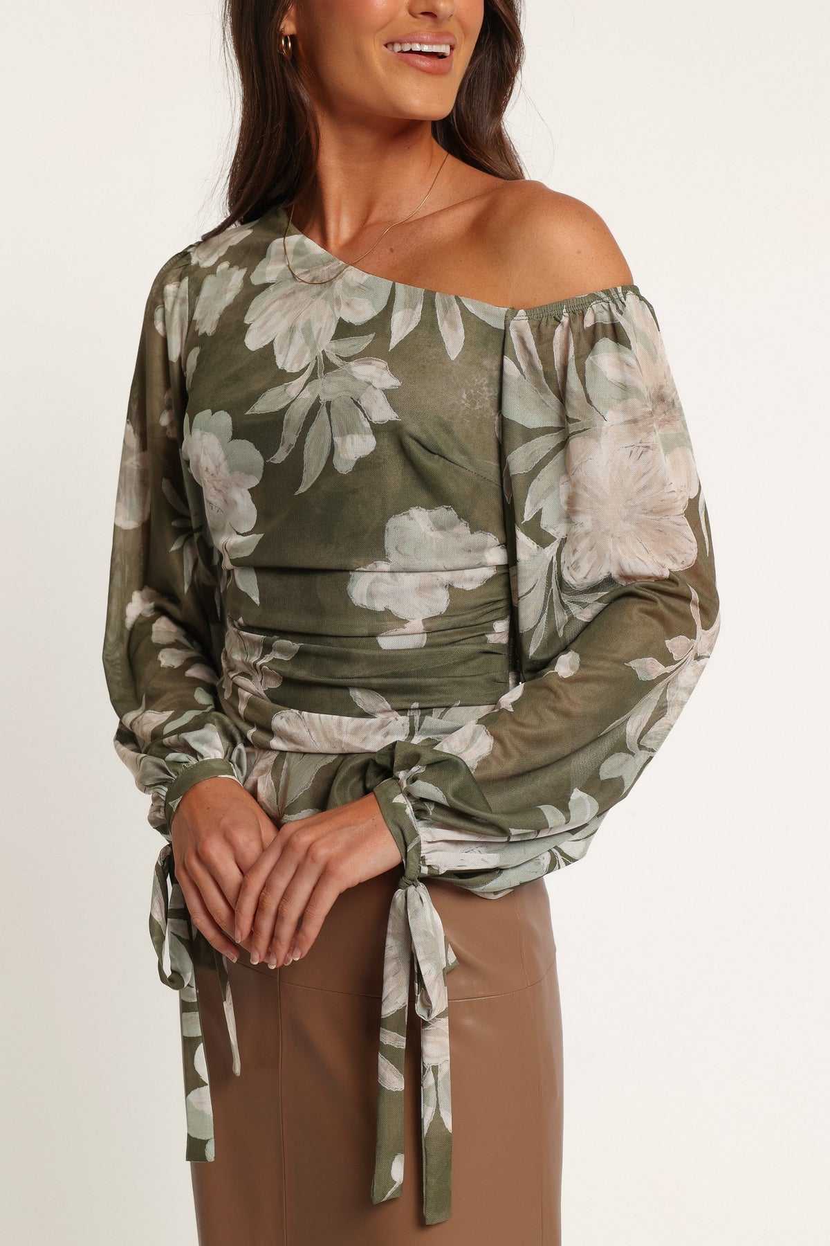 TOPS Sinthia Off Shoulder Top - Green Floral
