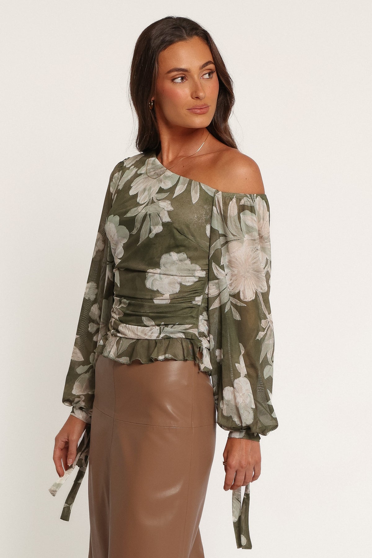 TOPS Sinthia Off Shoulder Top - Green Floral
