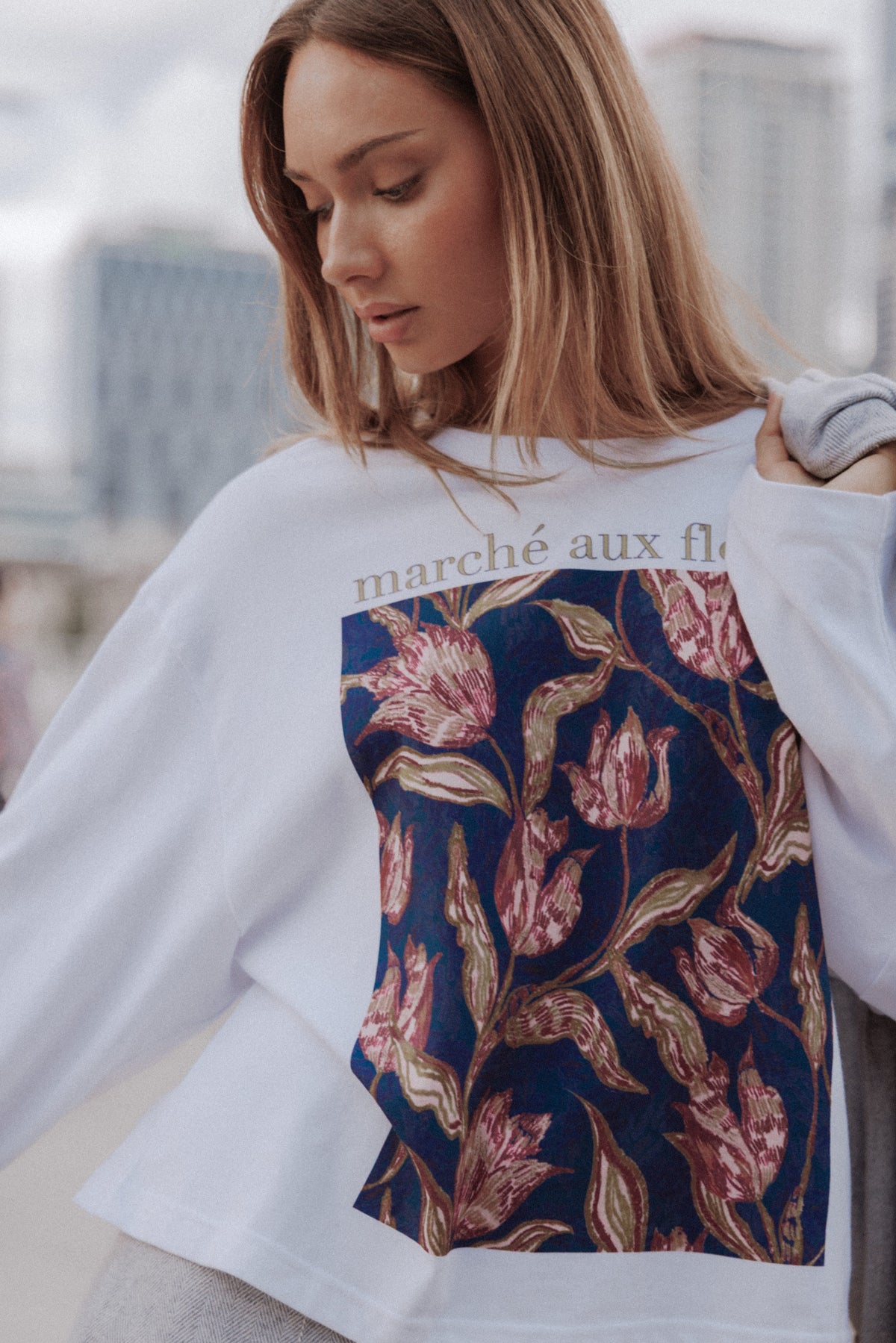 TOPS Tulla Graphic Tee - White