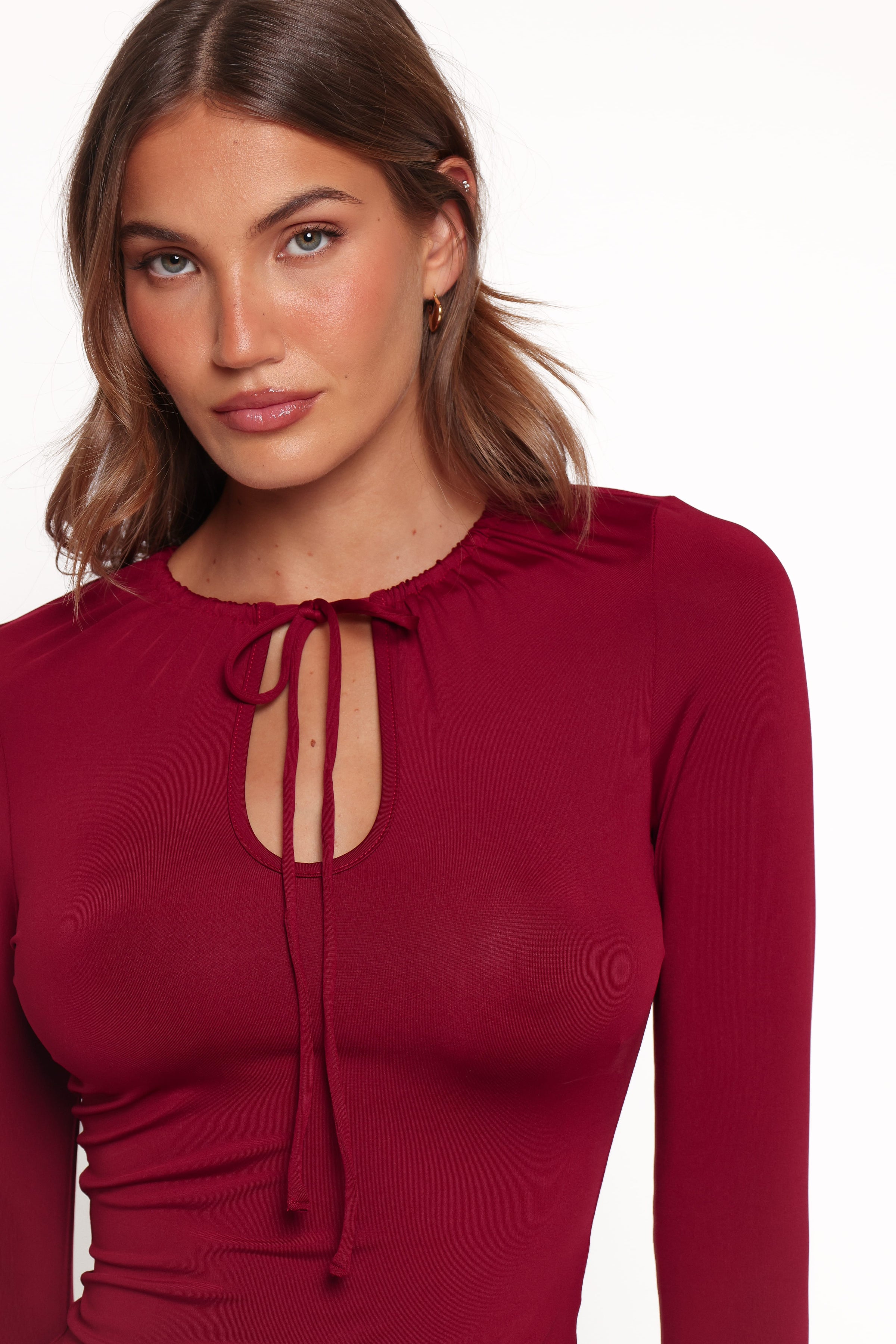 TOPS Tuscany Keyhole Top - Burgundy
