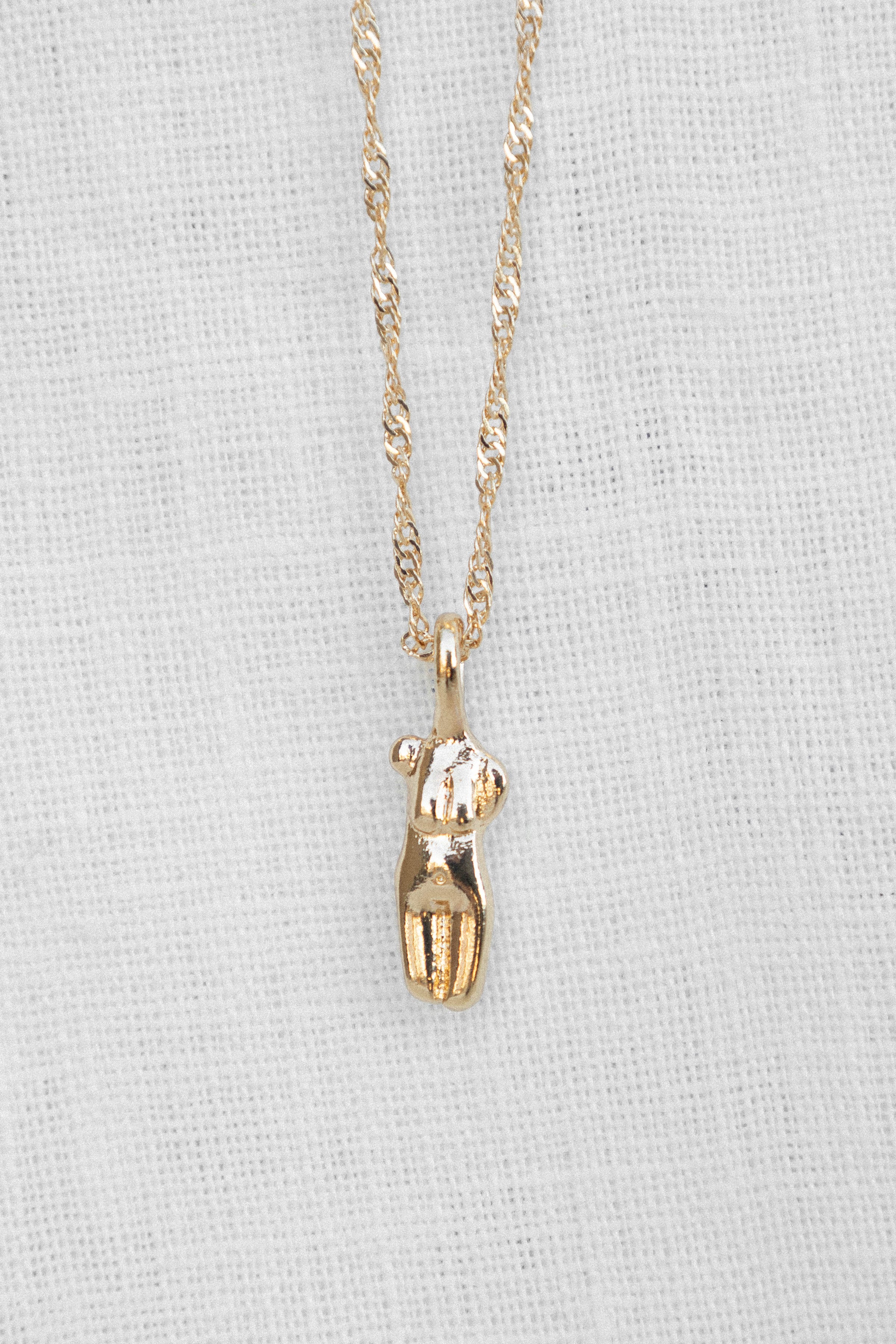 Petal and Pup USA ACCESSORIES Enchante 5 Layer Necklace Set - Gold One Size